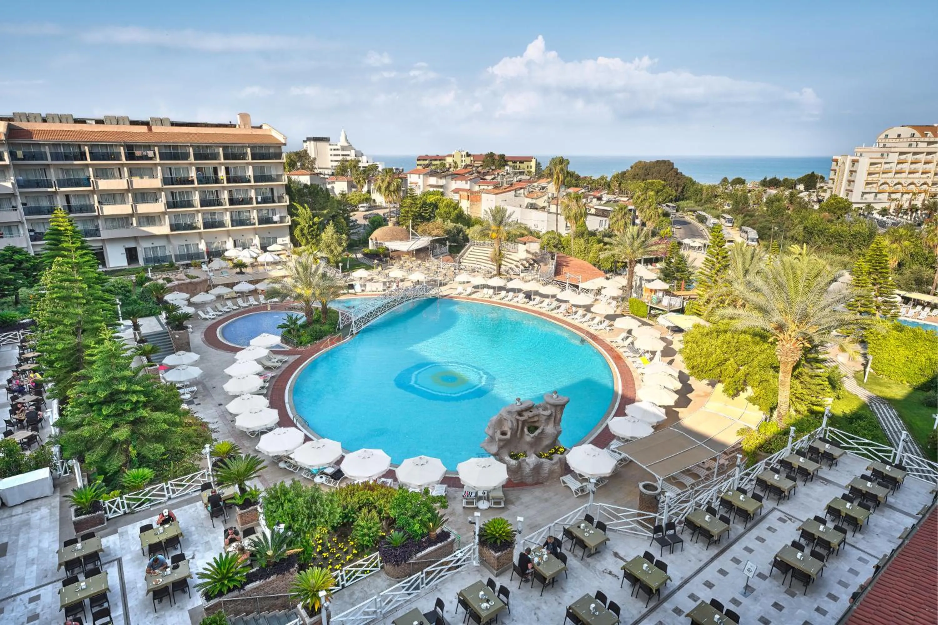 Property building in Seaden Corolla Hotel