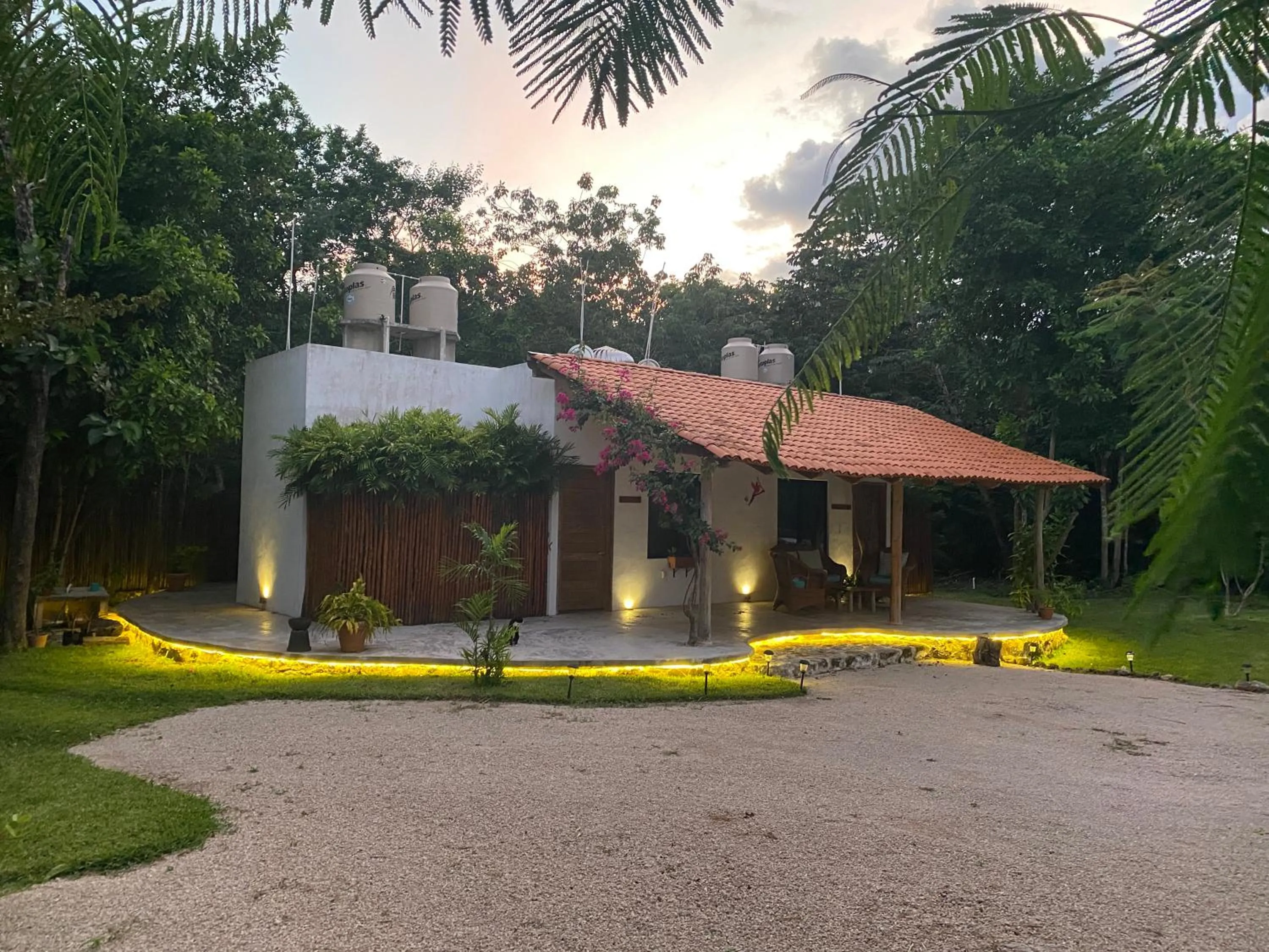 Property building in Estancia Lapislázuli