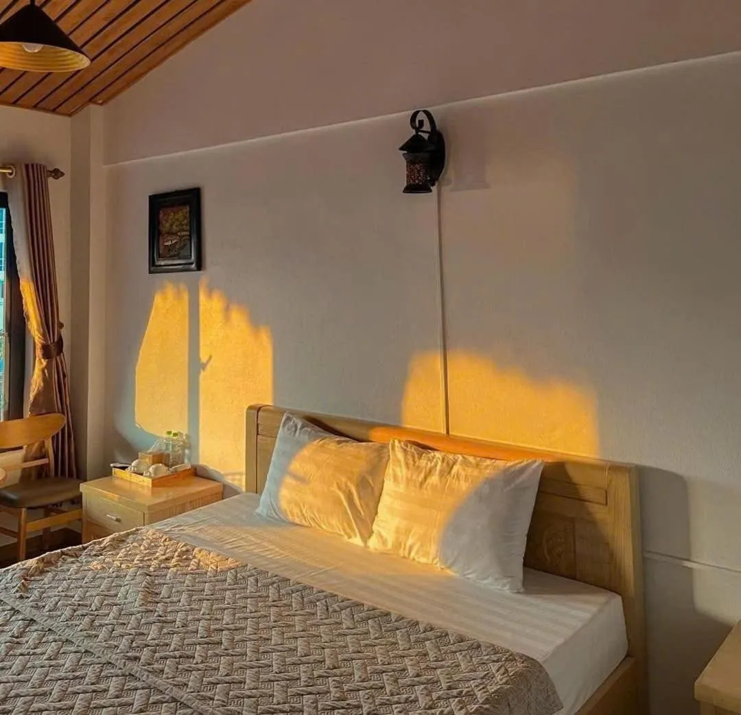 Bed in Catba Oasis Bungalows