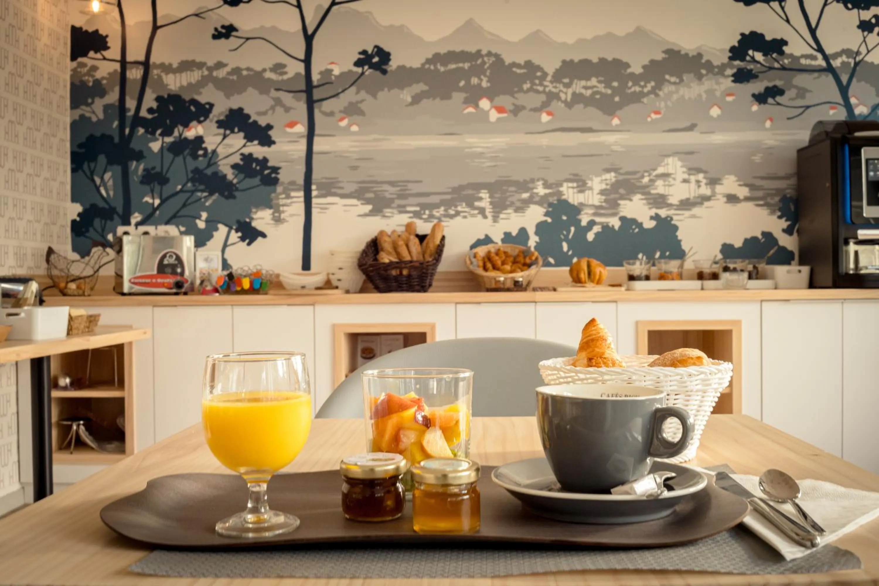 Breakfast in Hotel Mercedes