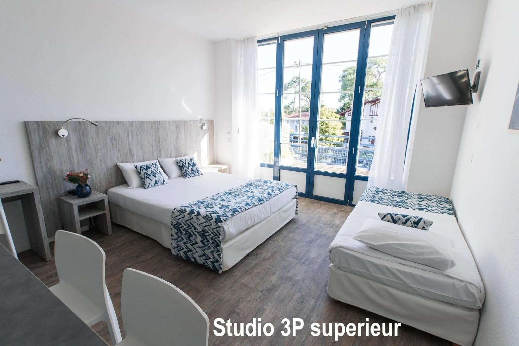 Bed in Hotel Mercedes