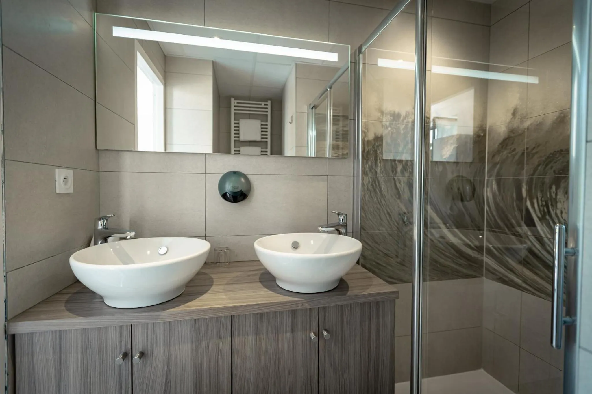 Shower in Hotel Mercedes