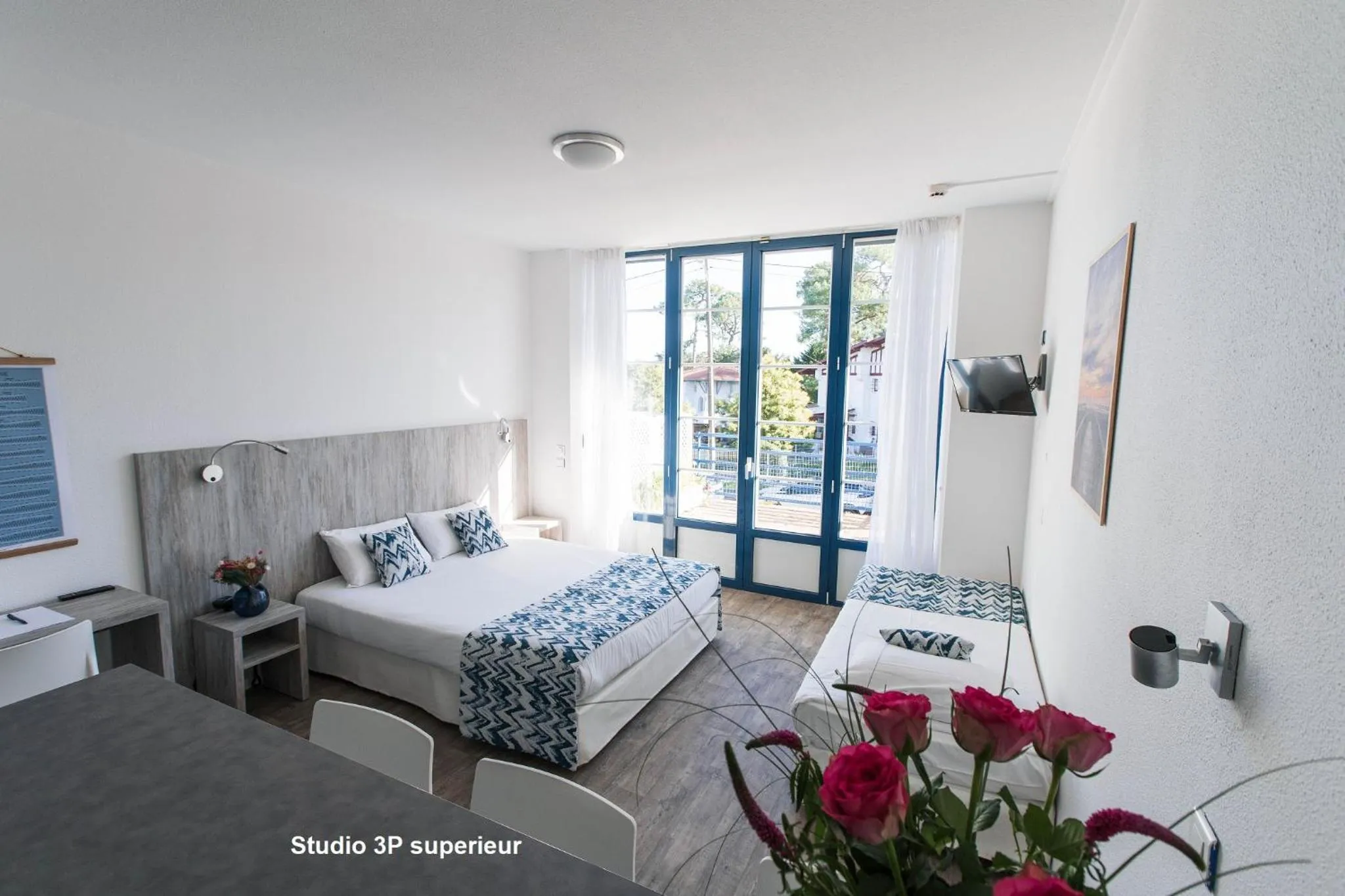 Bed in Hotel Mercedes