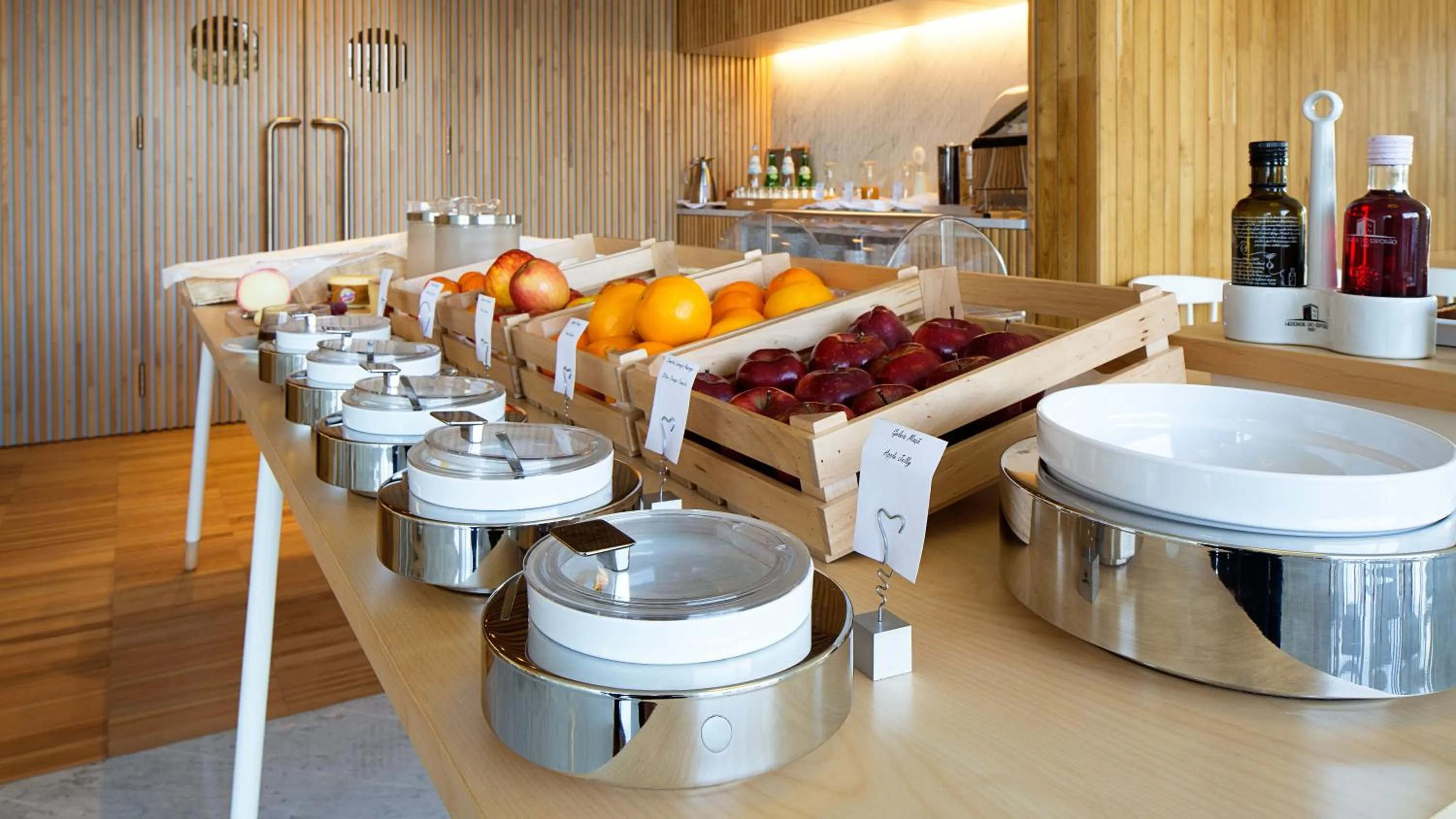 Food and drinks in Hotel Minho