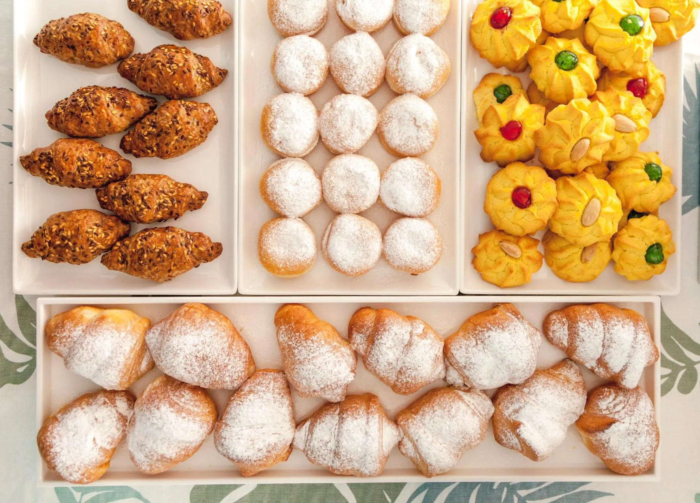 Restaurant/places to eat in Hotel Madison