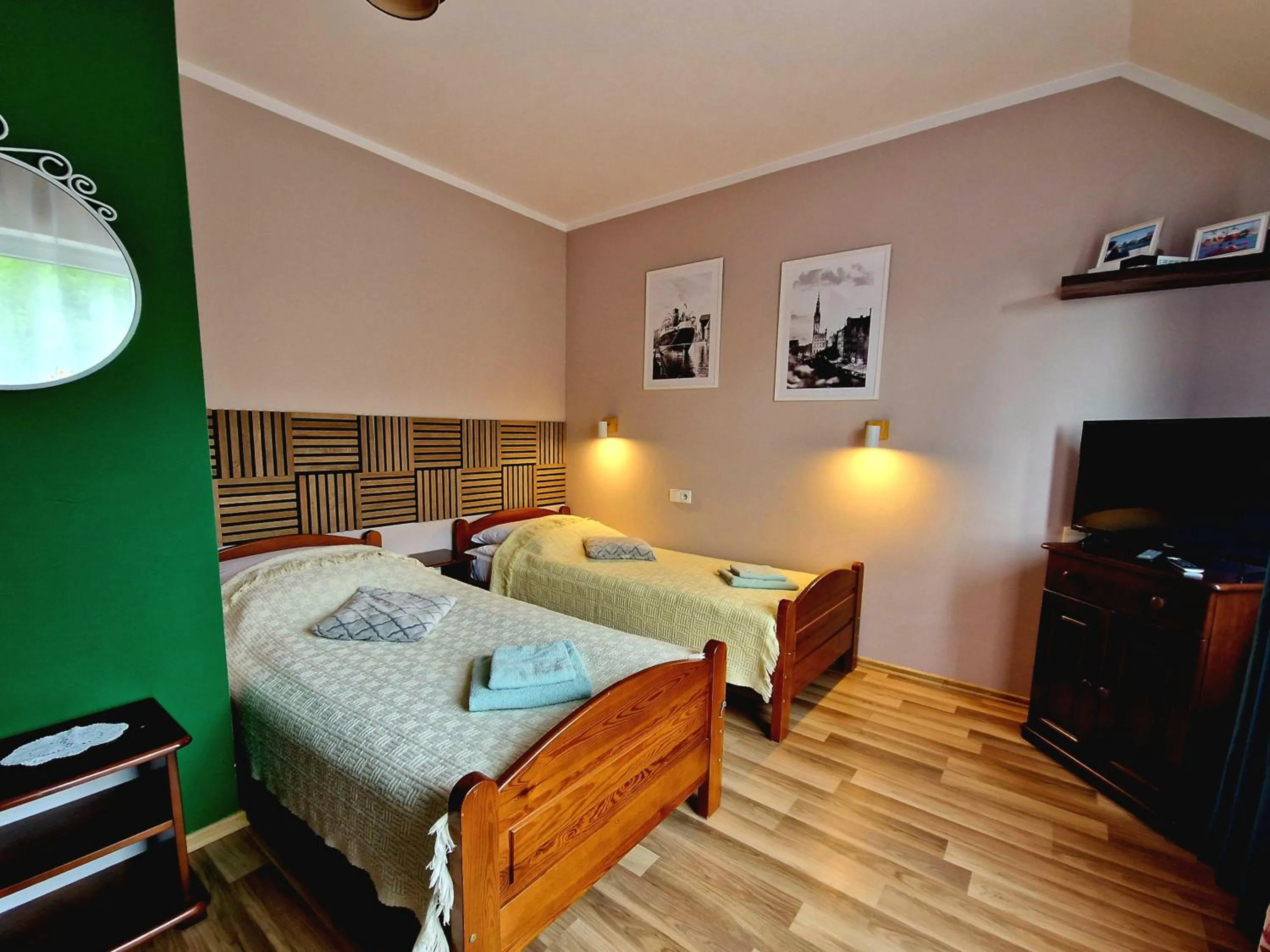 Bed in Willa Bliska