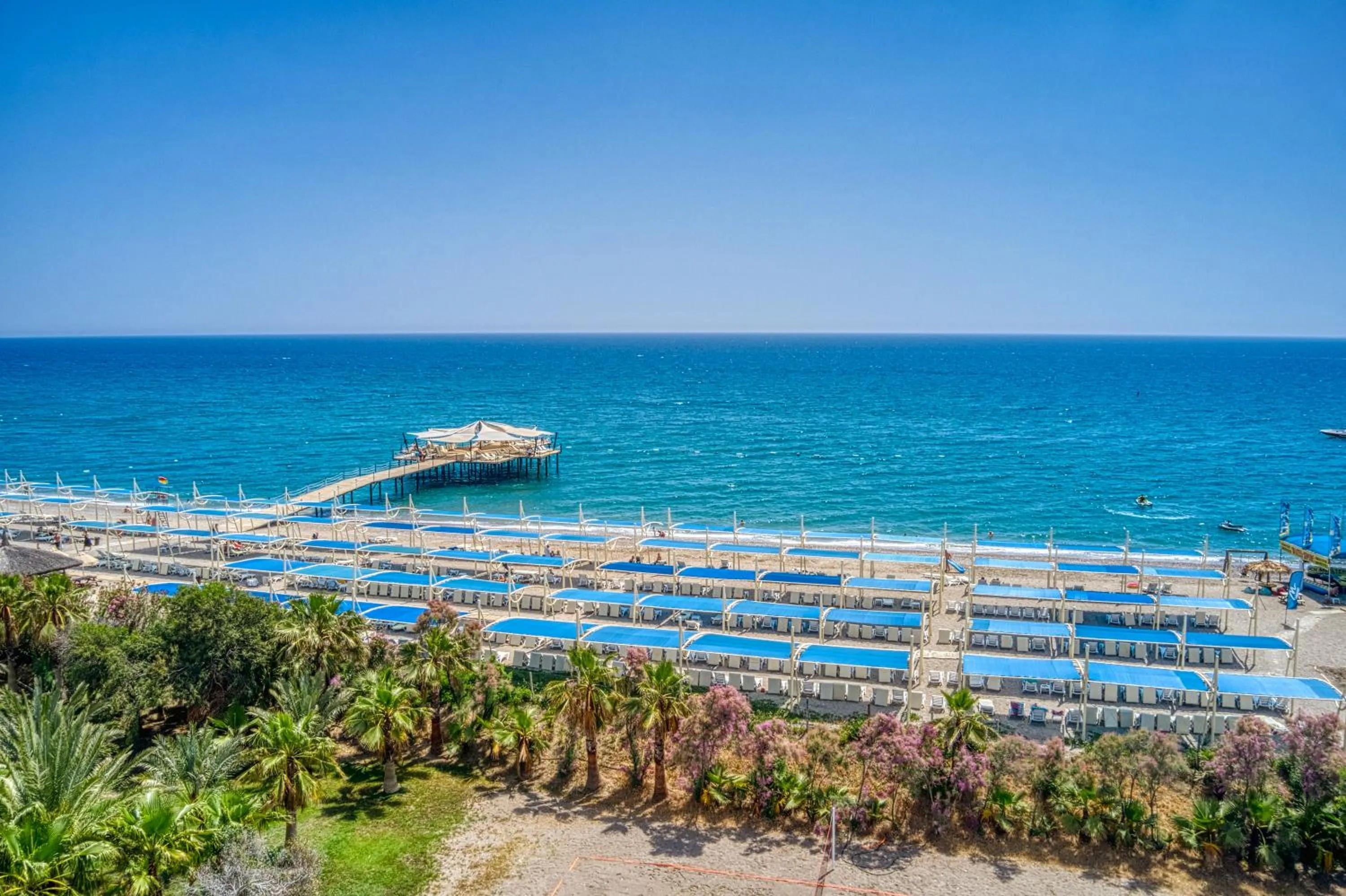 Beach in Seaden Sea World Resort & Spa