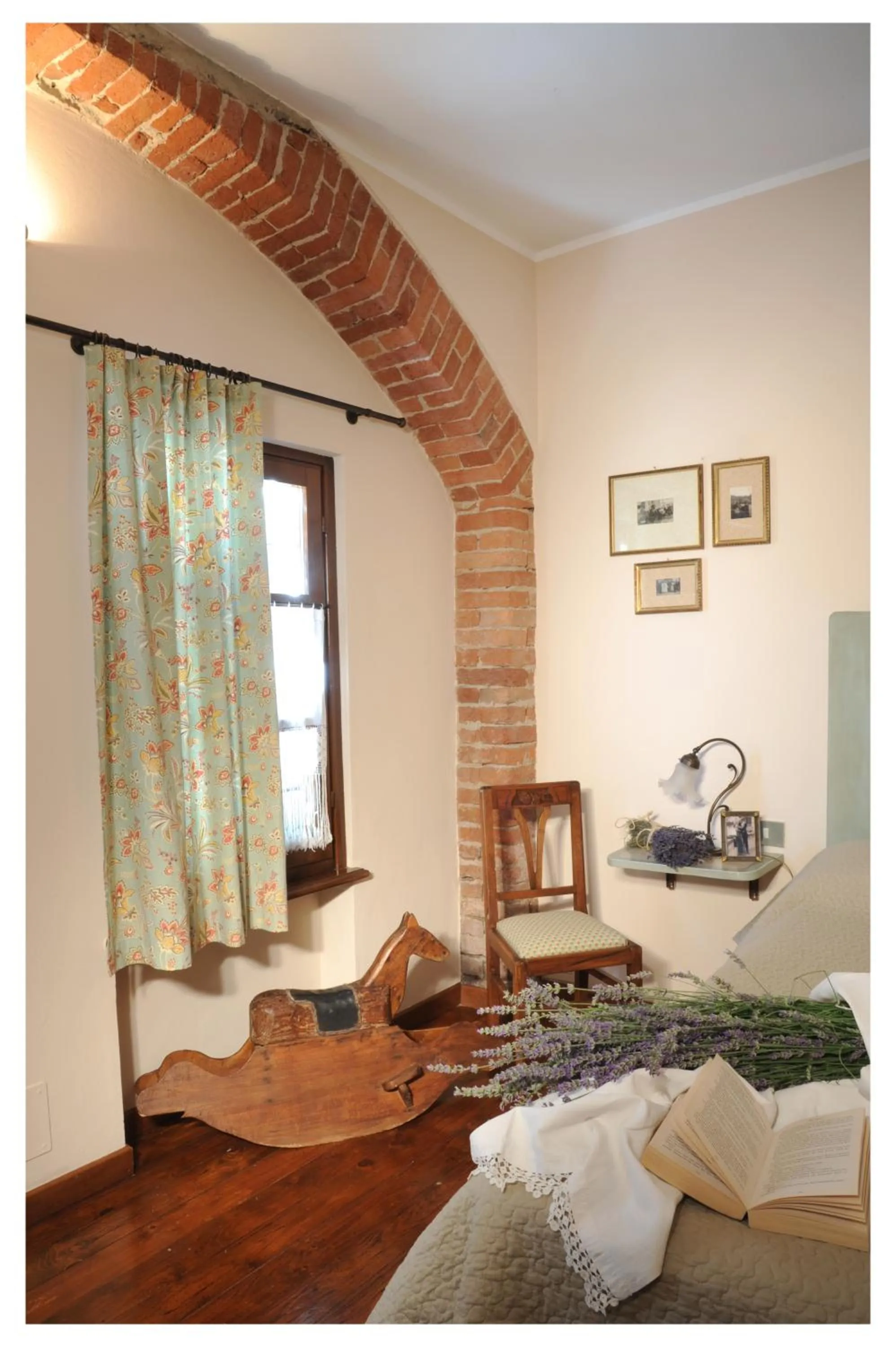 Decorative detail, Bed in Agriturismo Il Gioco Dell'Oca