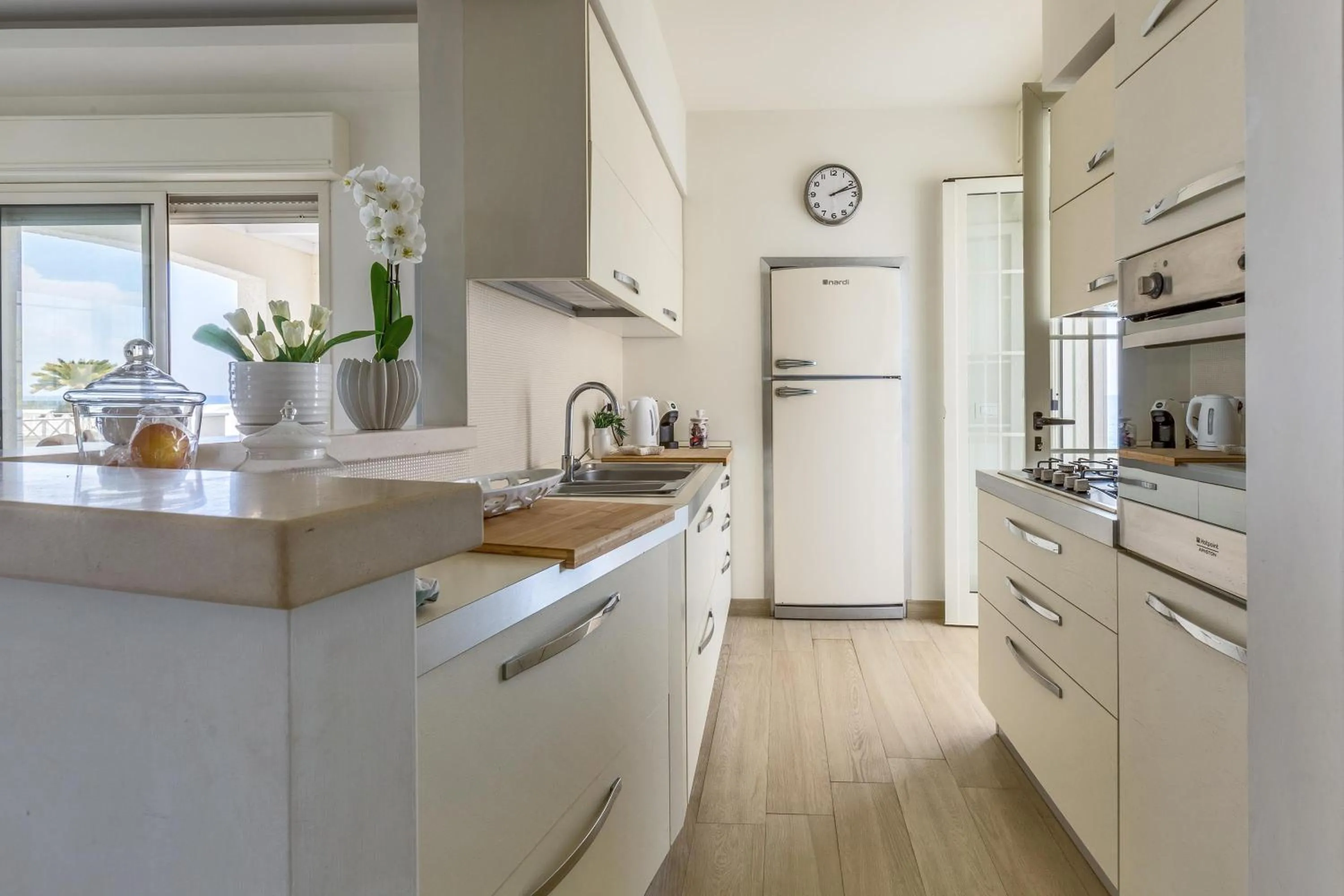 kitchen in L'Attico di Alessia by Perle di Puglia