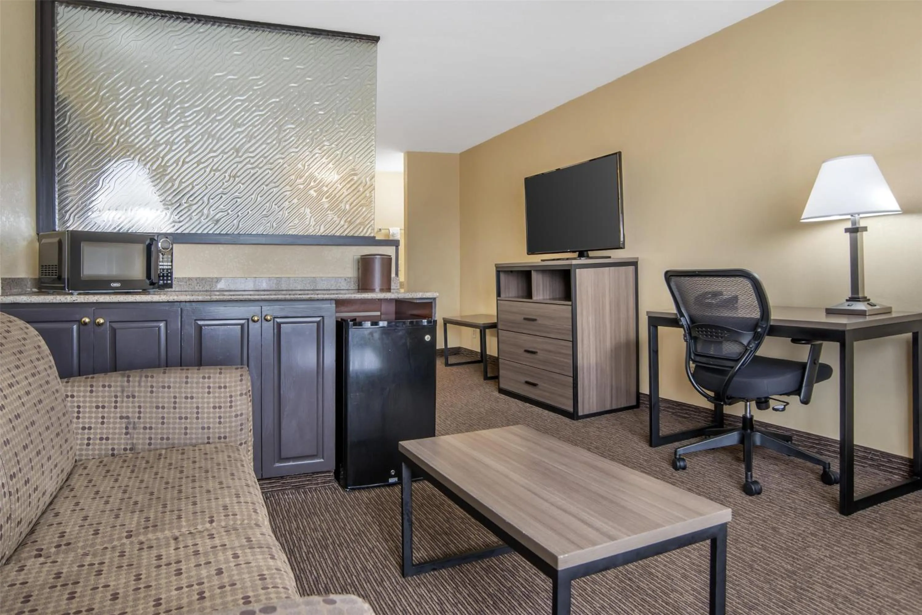 Bedroom in Best Western Plus Bessemer