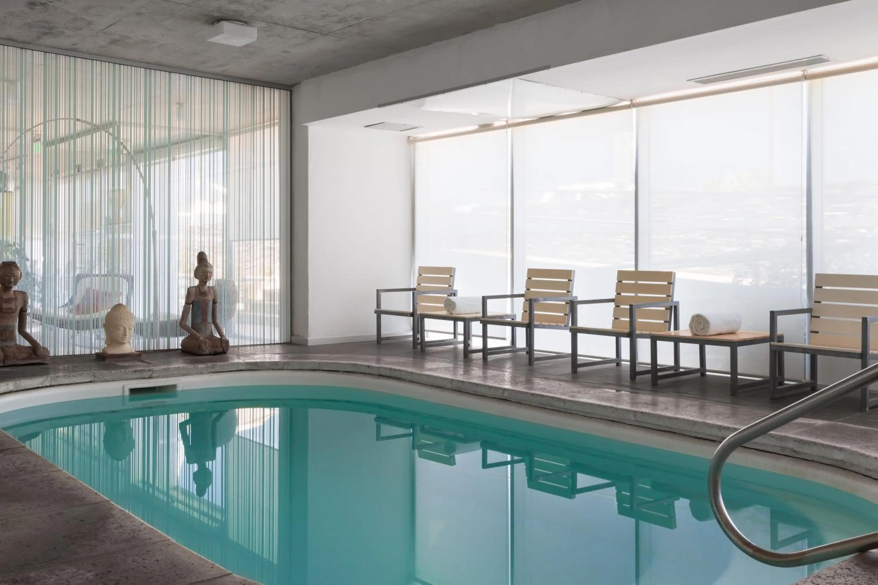 Swimming pool in UY Proa Sur Hotel