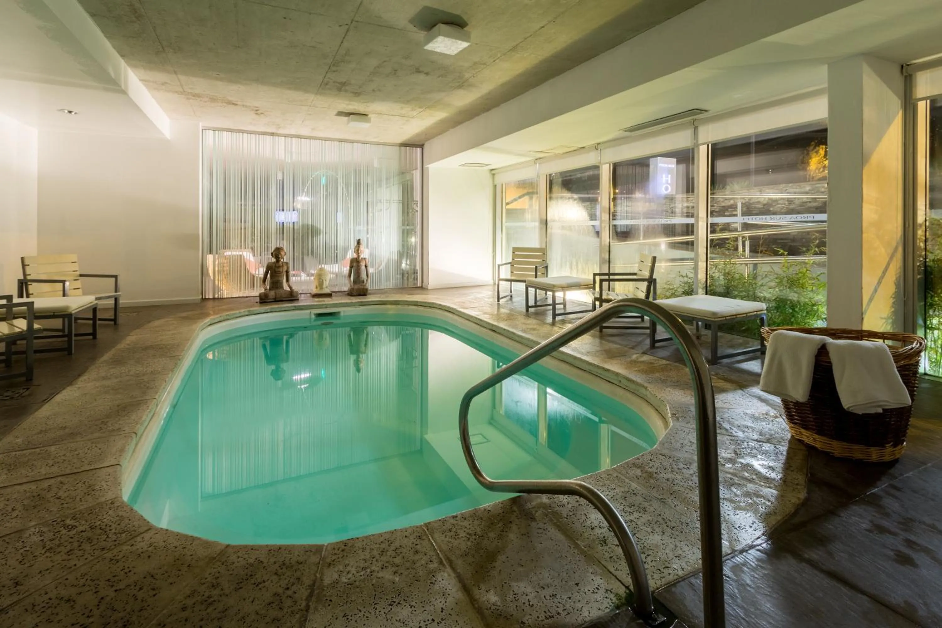 Swimming pool in UY Proa Sur Hotel