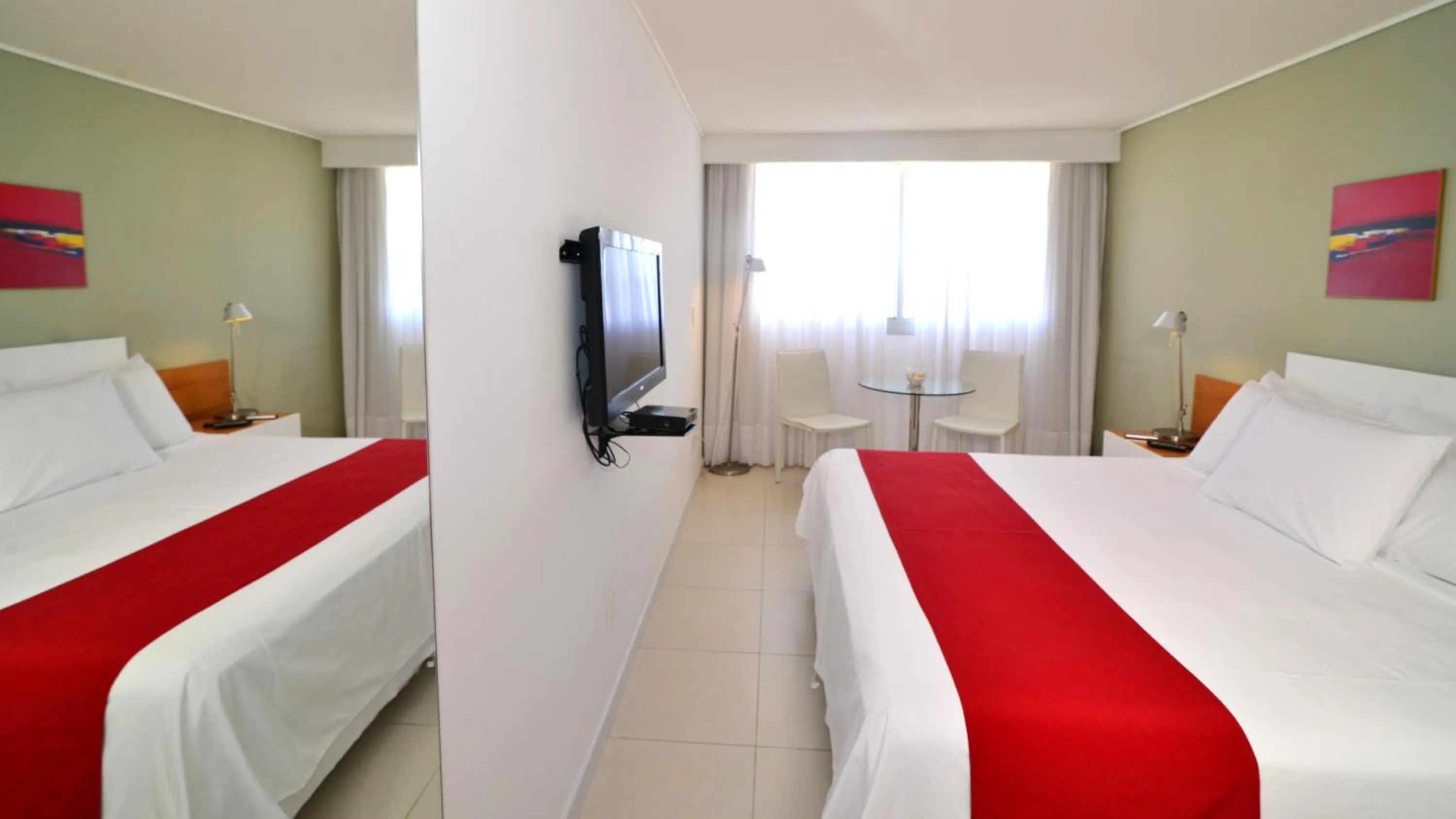 Photo of the whole room, Bed in UY Proa Sur Hotel