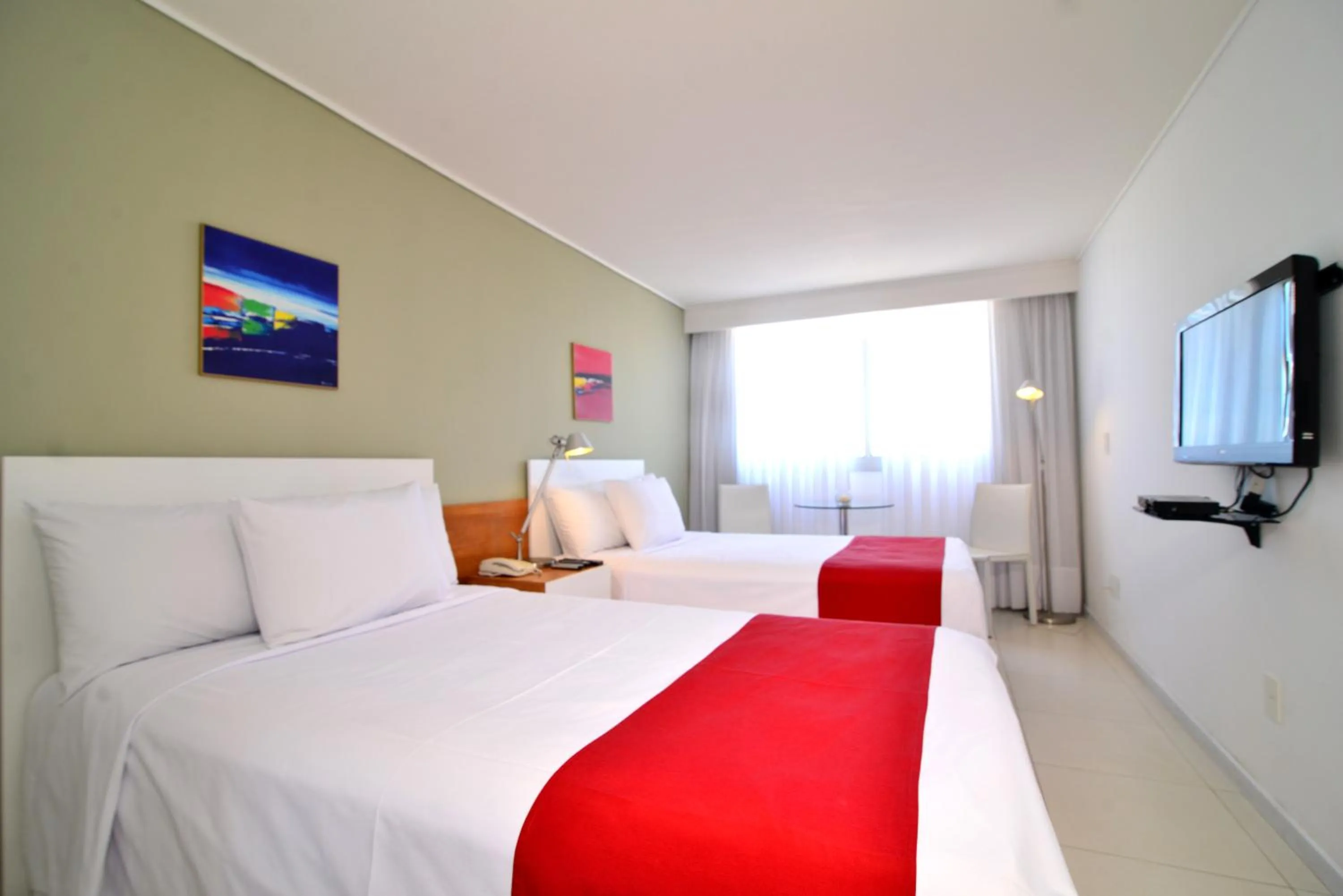 Photo of the whole room, Bed in UY Proa Sur Hotel