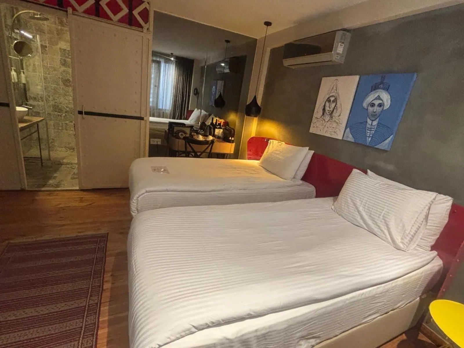 Photo of the whole room, Bed in SuB Karakoy - Special Category
