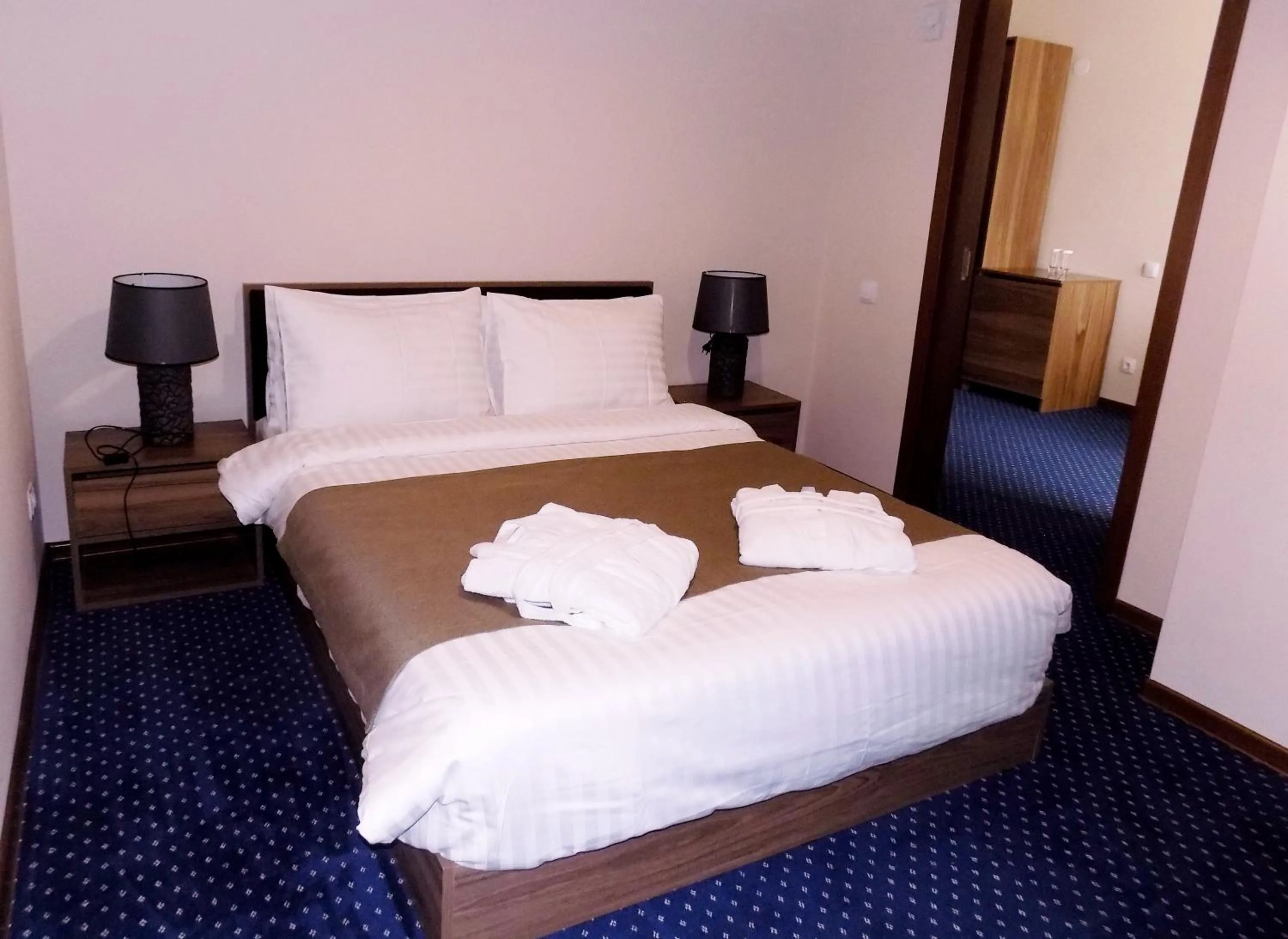 Bed in Garden Palace