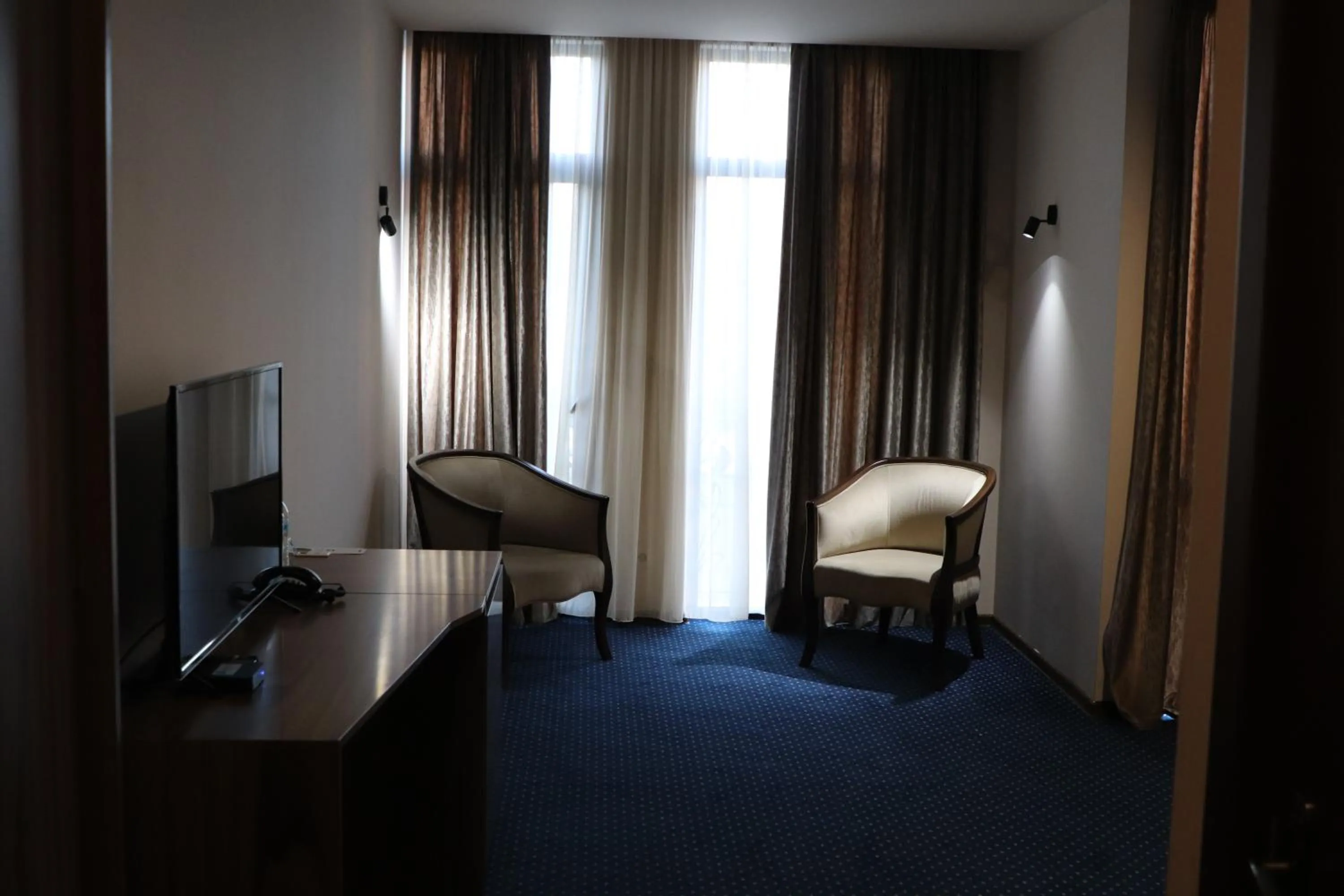 Communal lounge/ TV room in Garden Palace