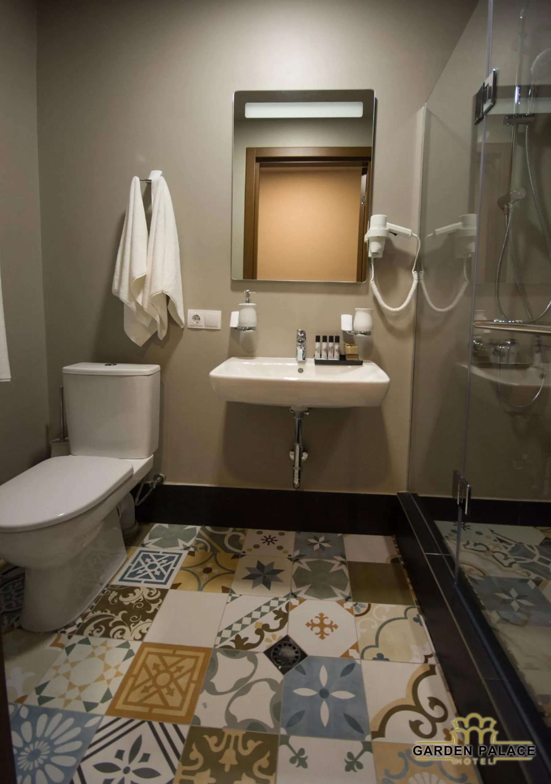 Bathroom in Garden Palace