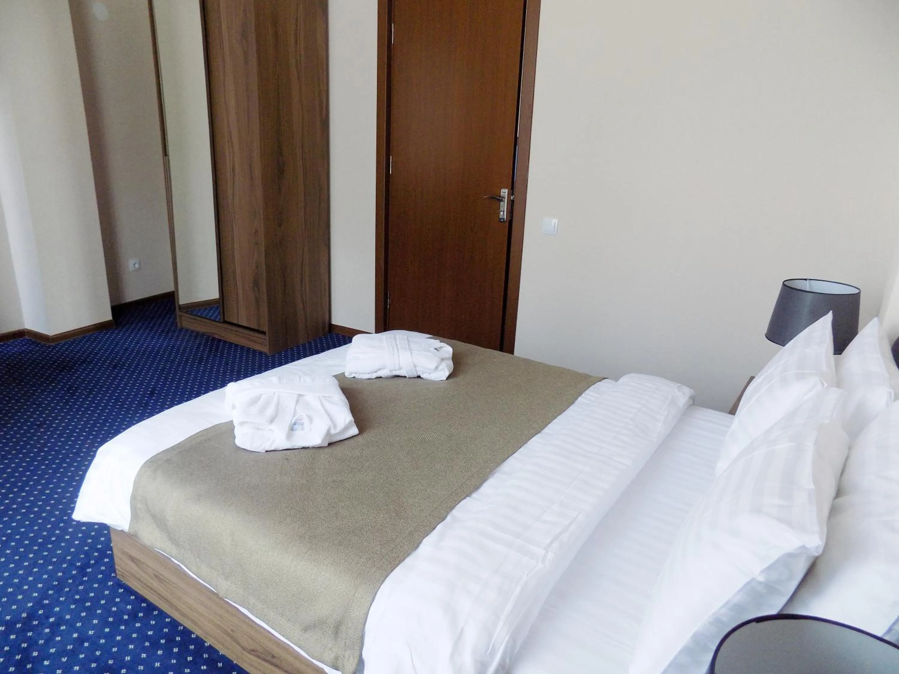 Bed in Garden Palace