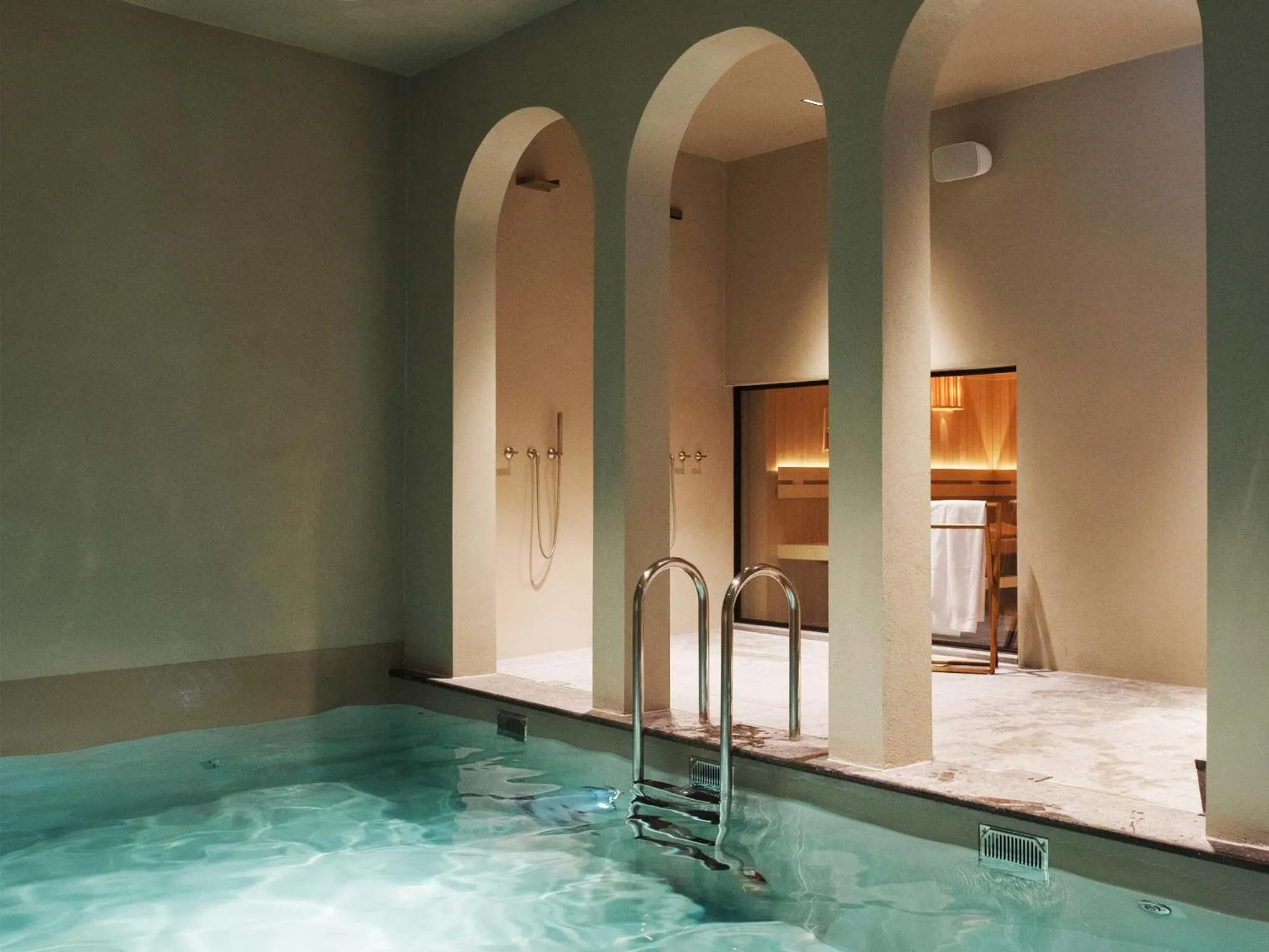 Swimming pool in Maison Haas Hustinx & Spa