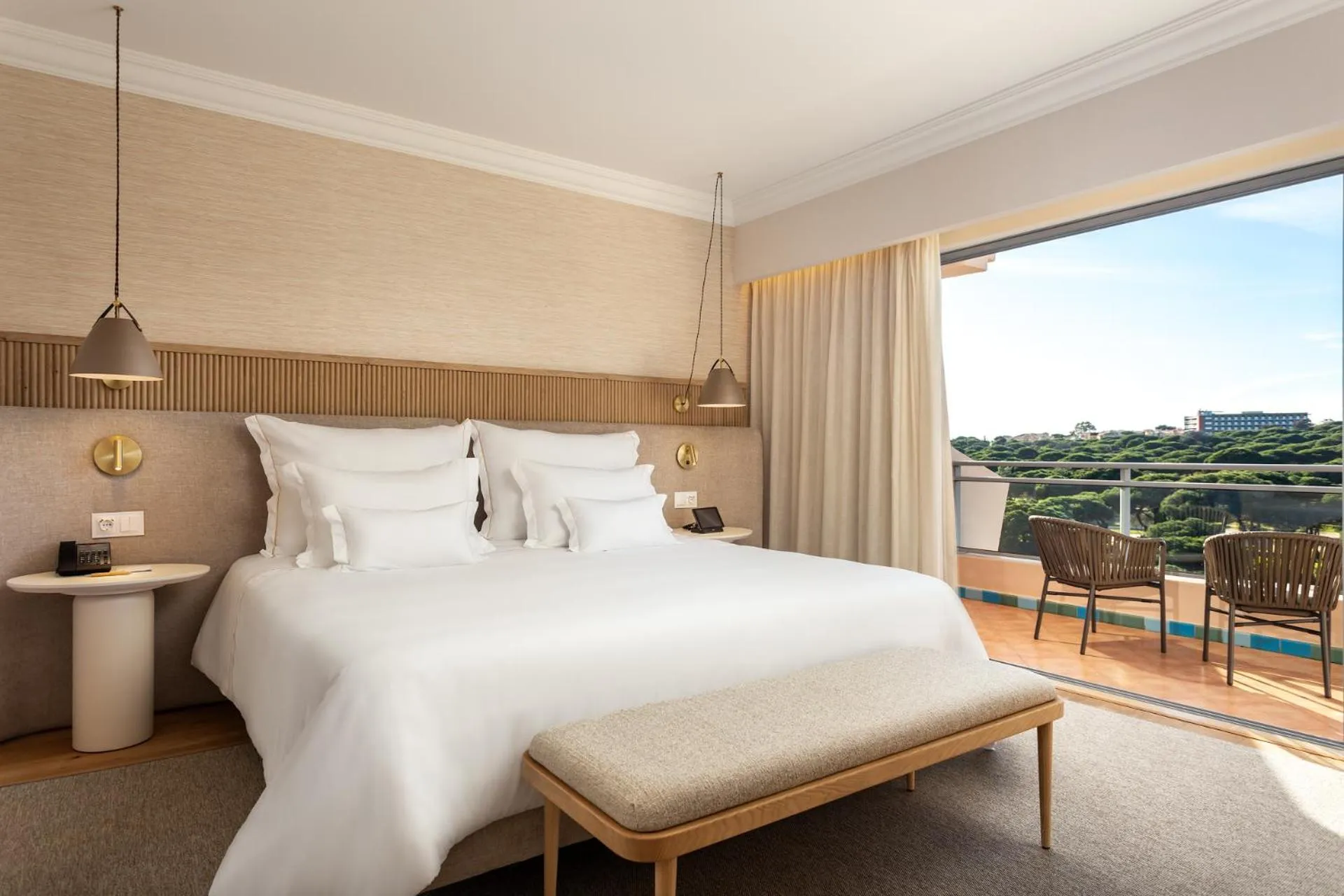 Bed in Grande Real Santa Eulalia Resort & Hotel Spa