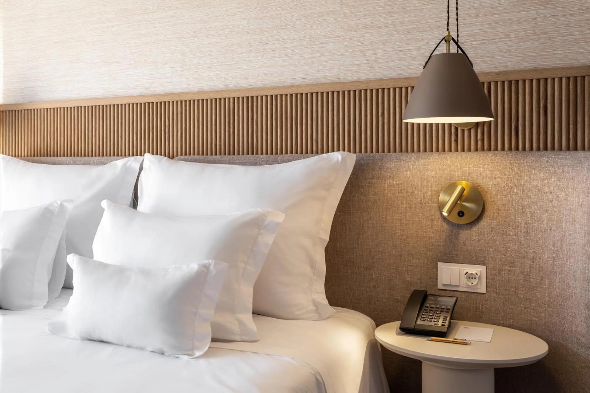 Bed in Grande Real Santa Eulalia Resort & Hotel Spa