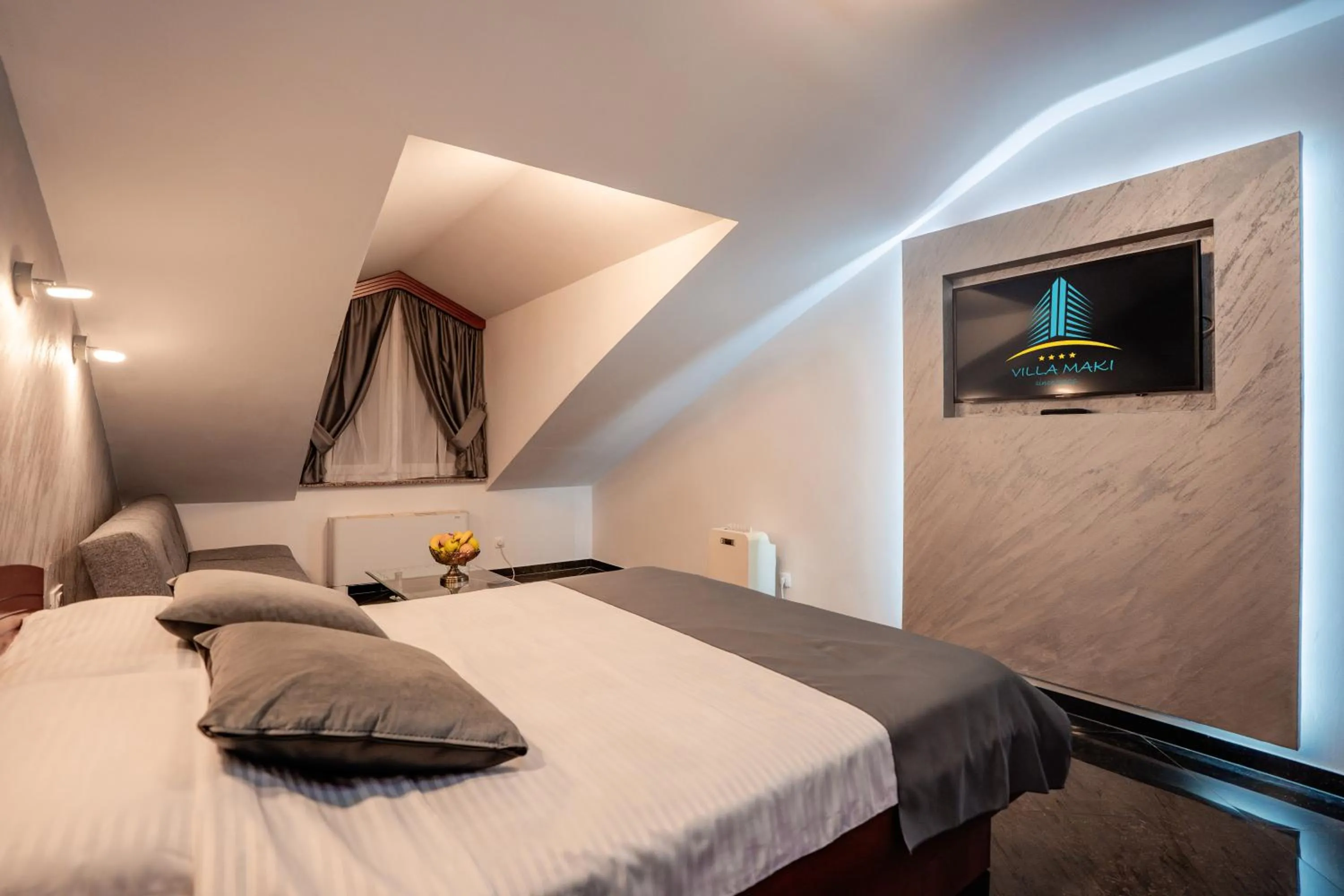 Bed in Villa Maki