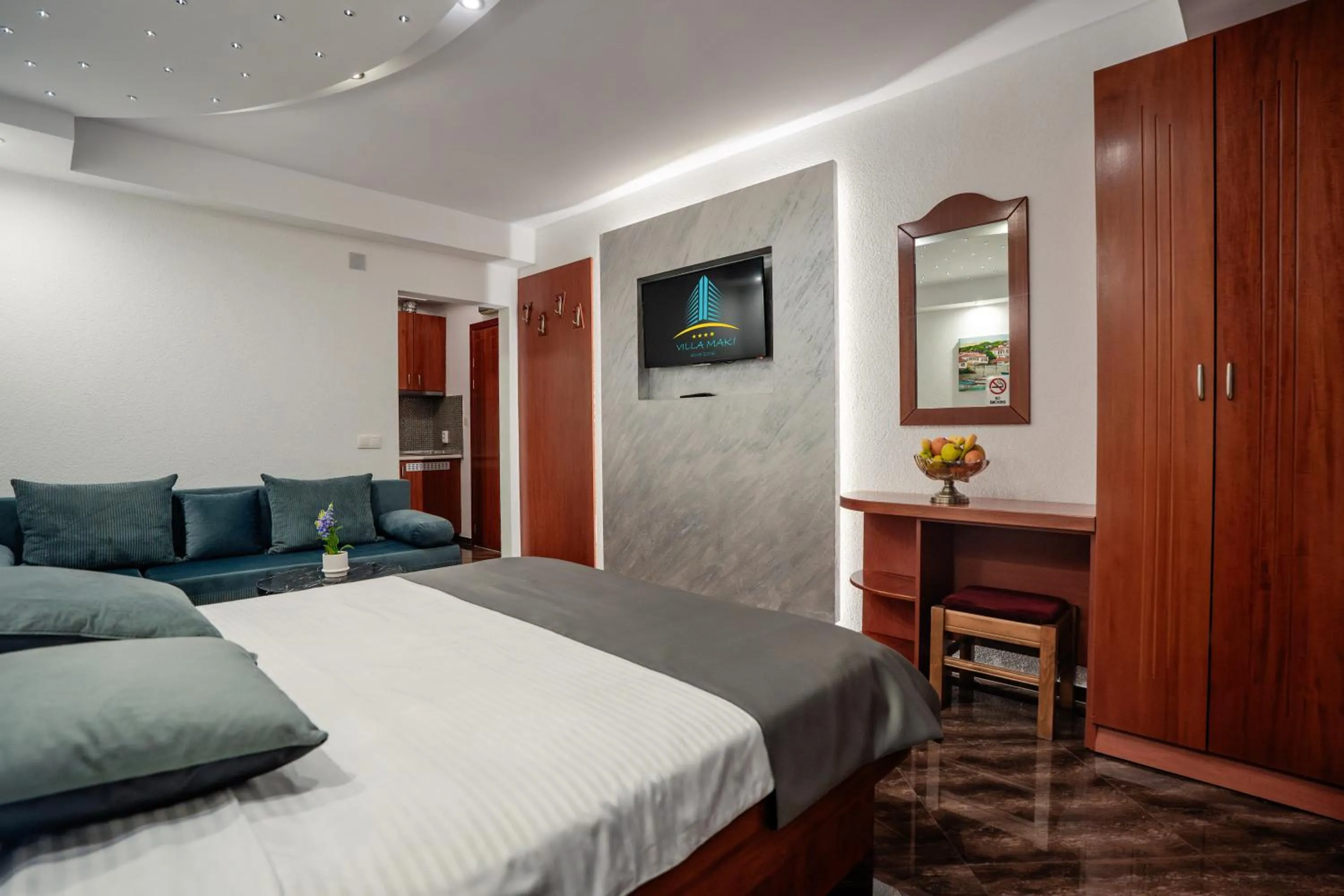 Bed in Villa Maki