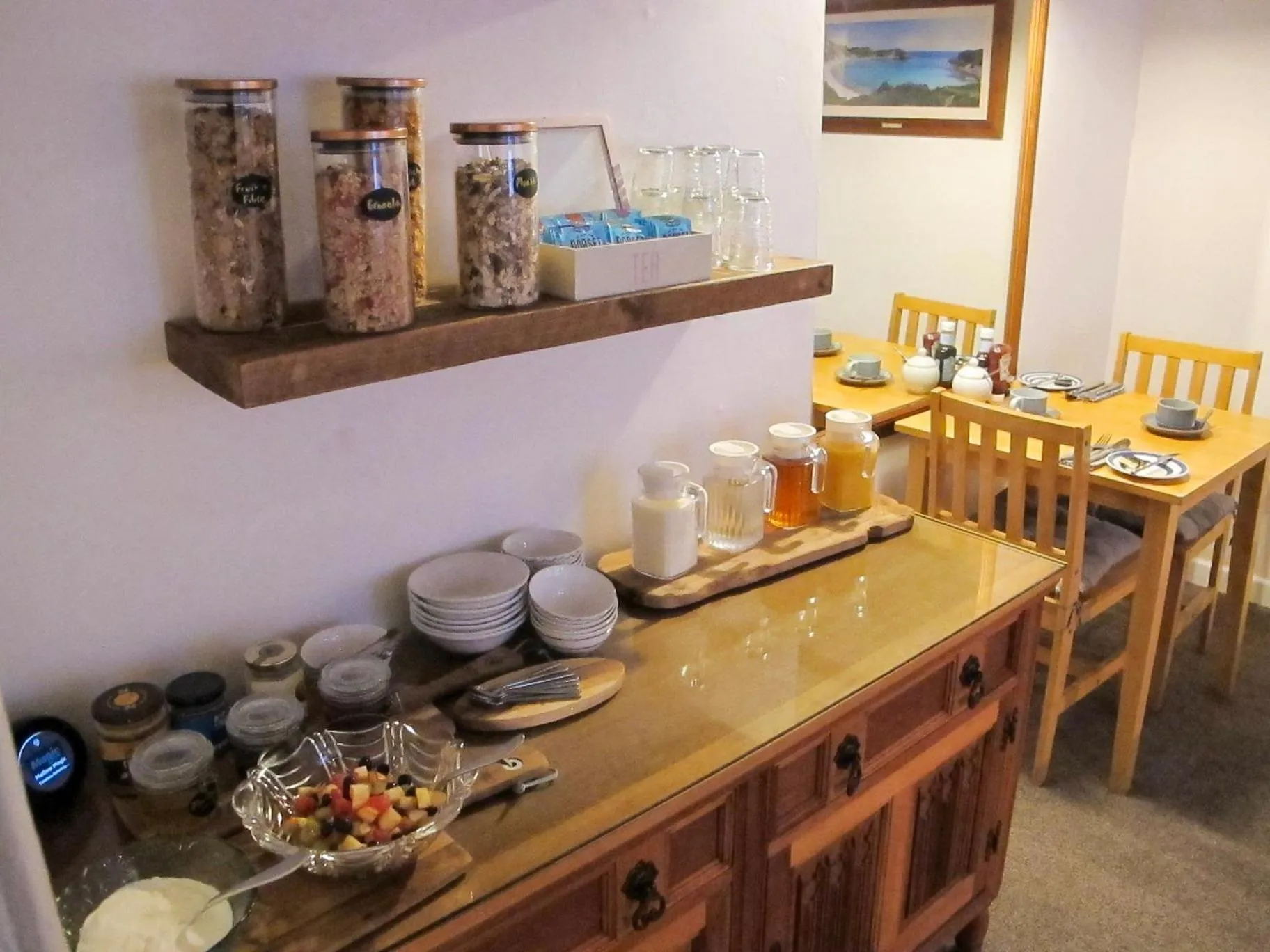 Breakfast in Stone's Throw Guest House