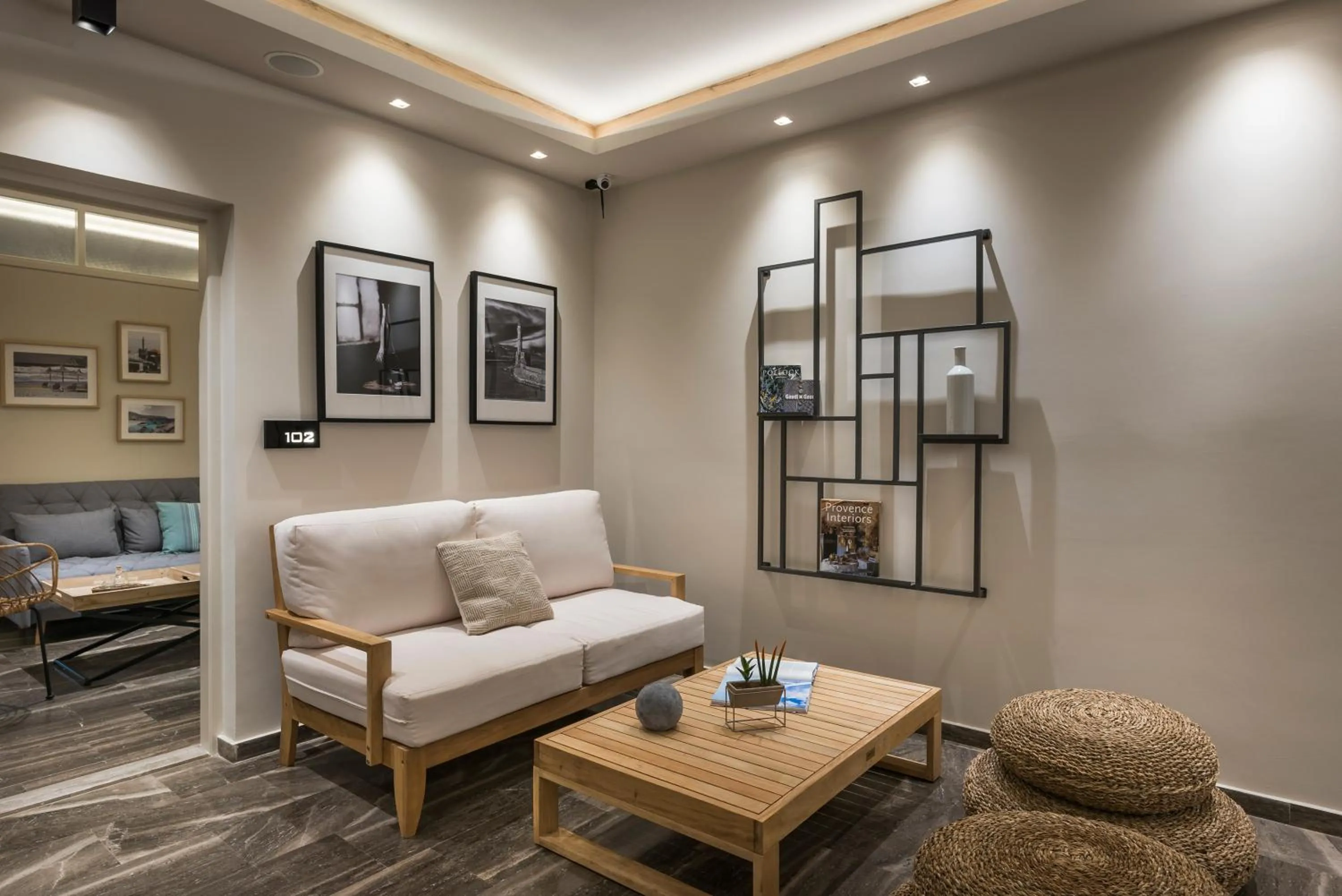 Communal lounge/ TV room in Sun Ray Luxury Apartments