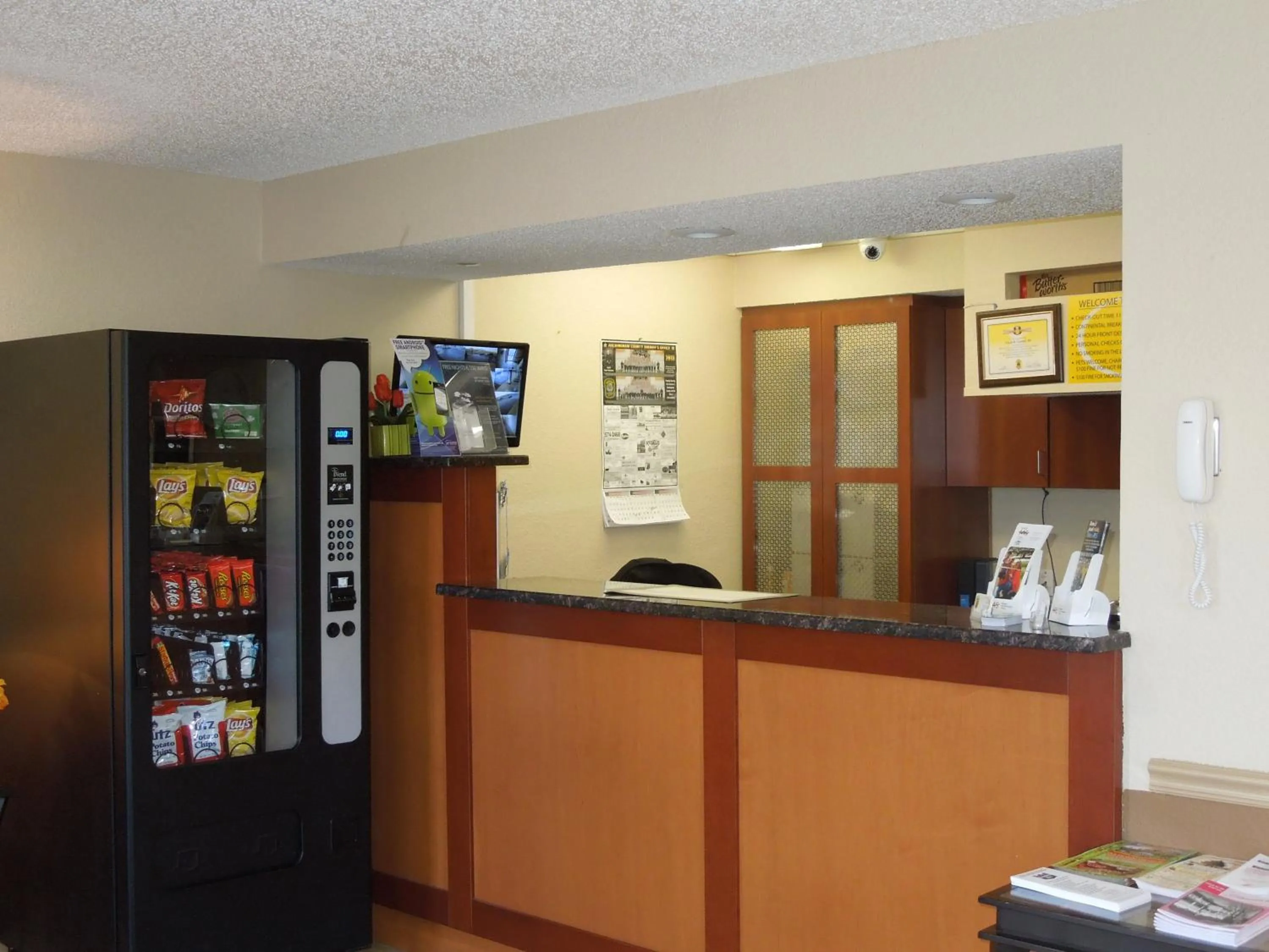 Lobby or reception in Super 8 by Wyndham Harrisonburg