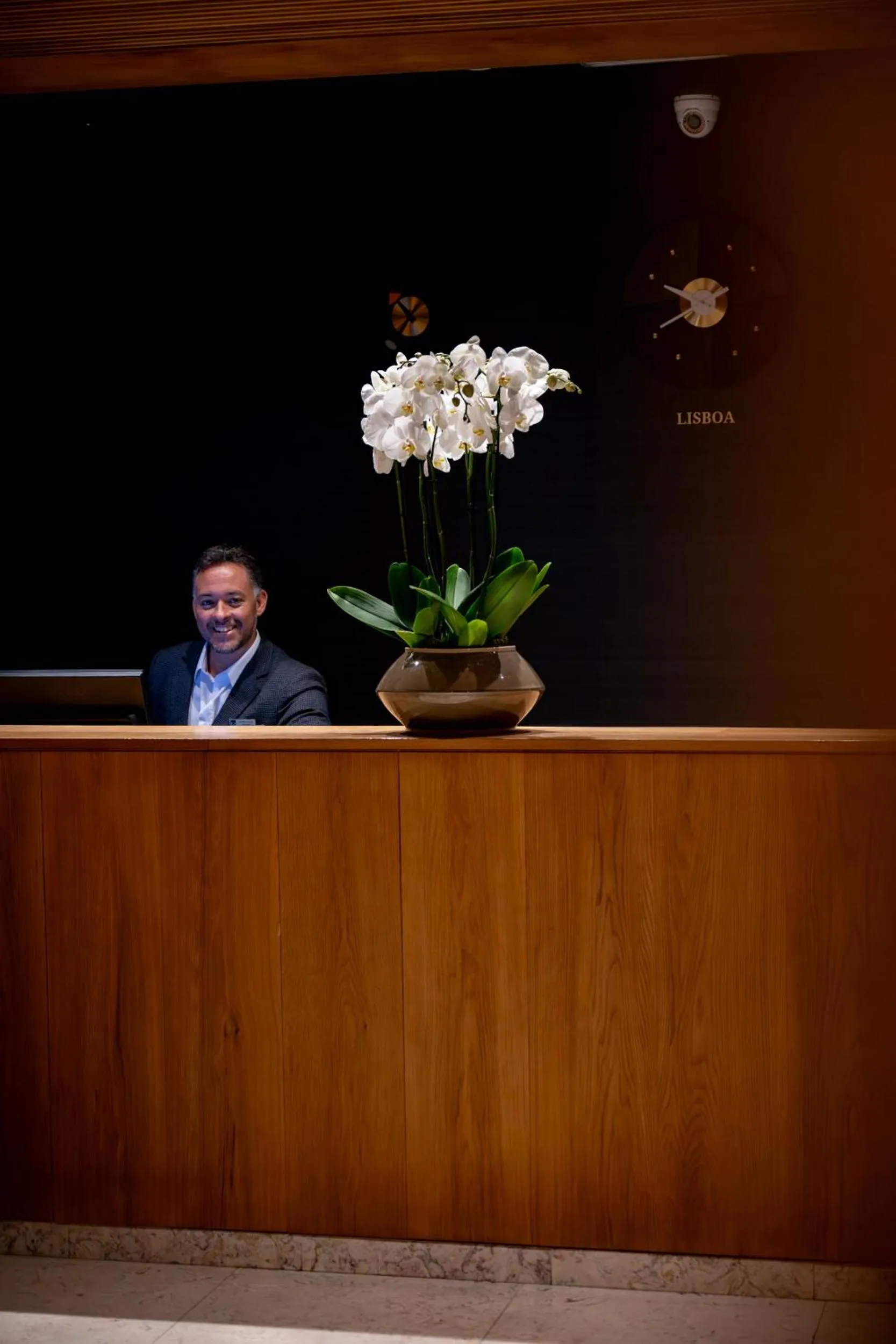 People in Hotel Dom Carlos Park