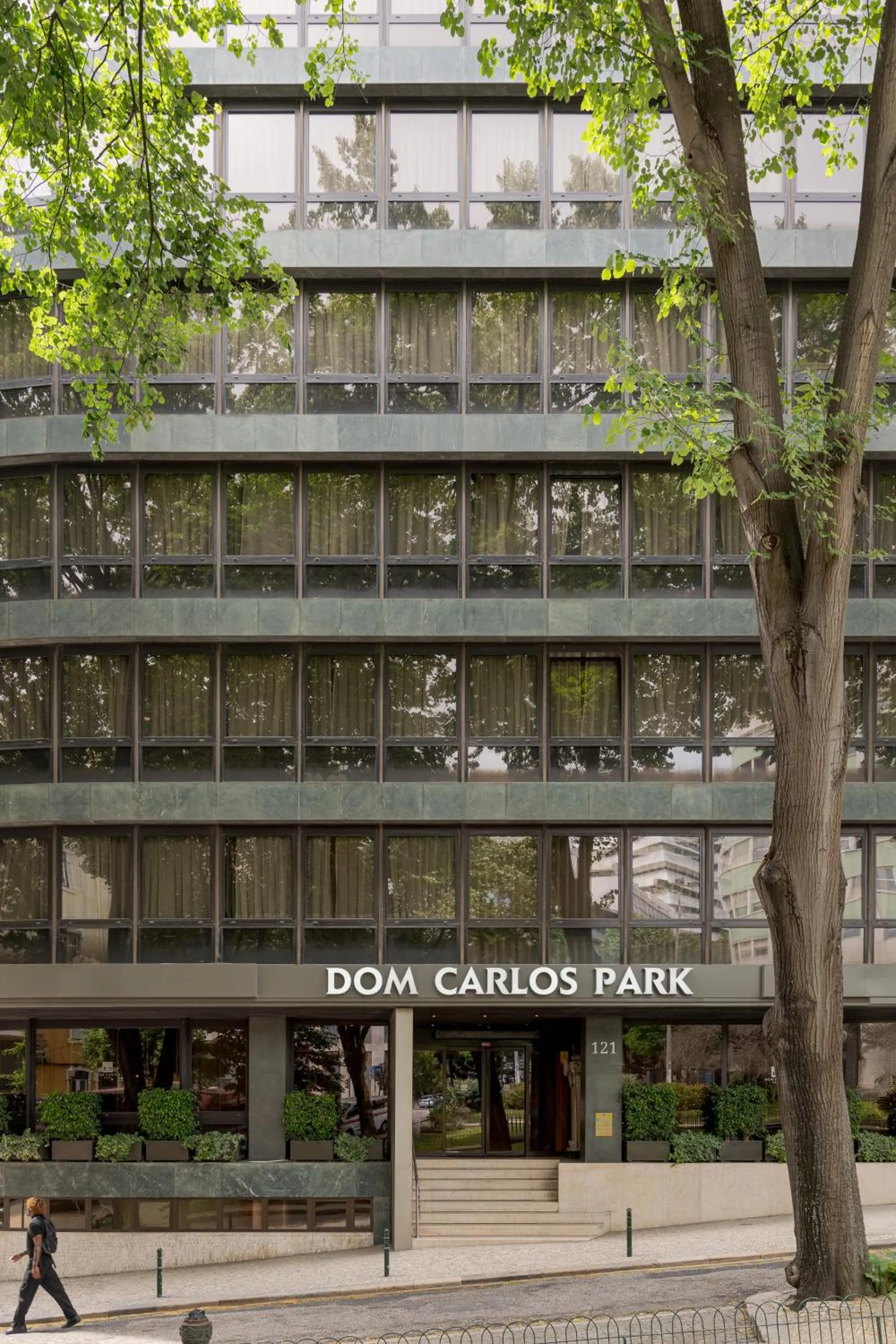 Property building in Hotel Dom Carlos Park