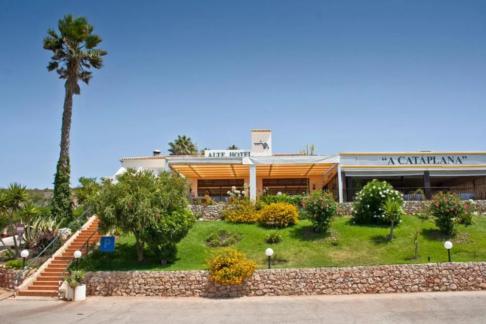 Facade/entrance in Alte Hotel