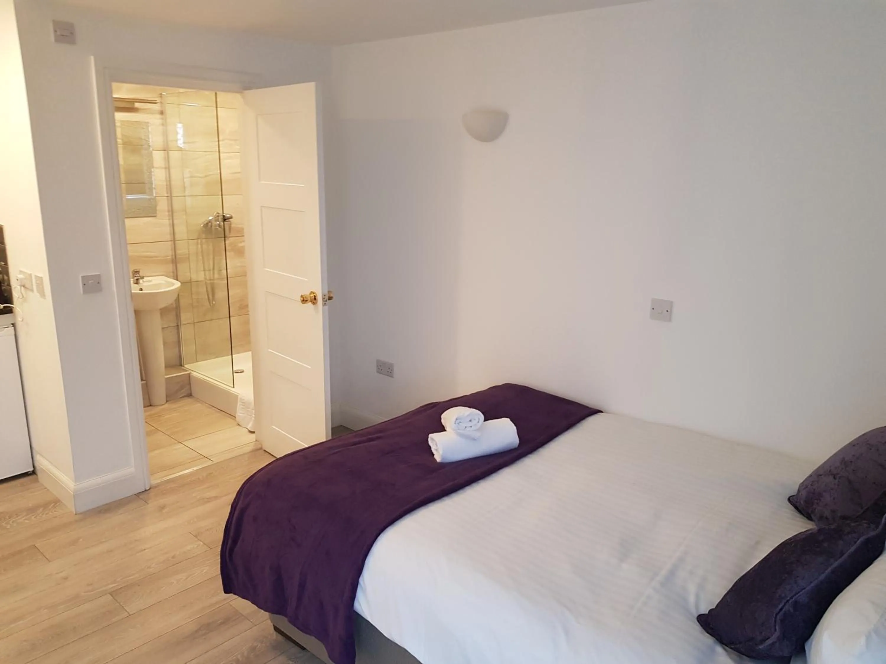 Bed in Stanwell Stansted Airport