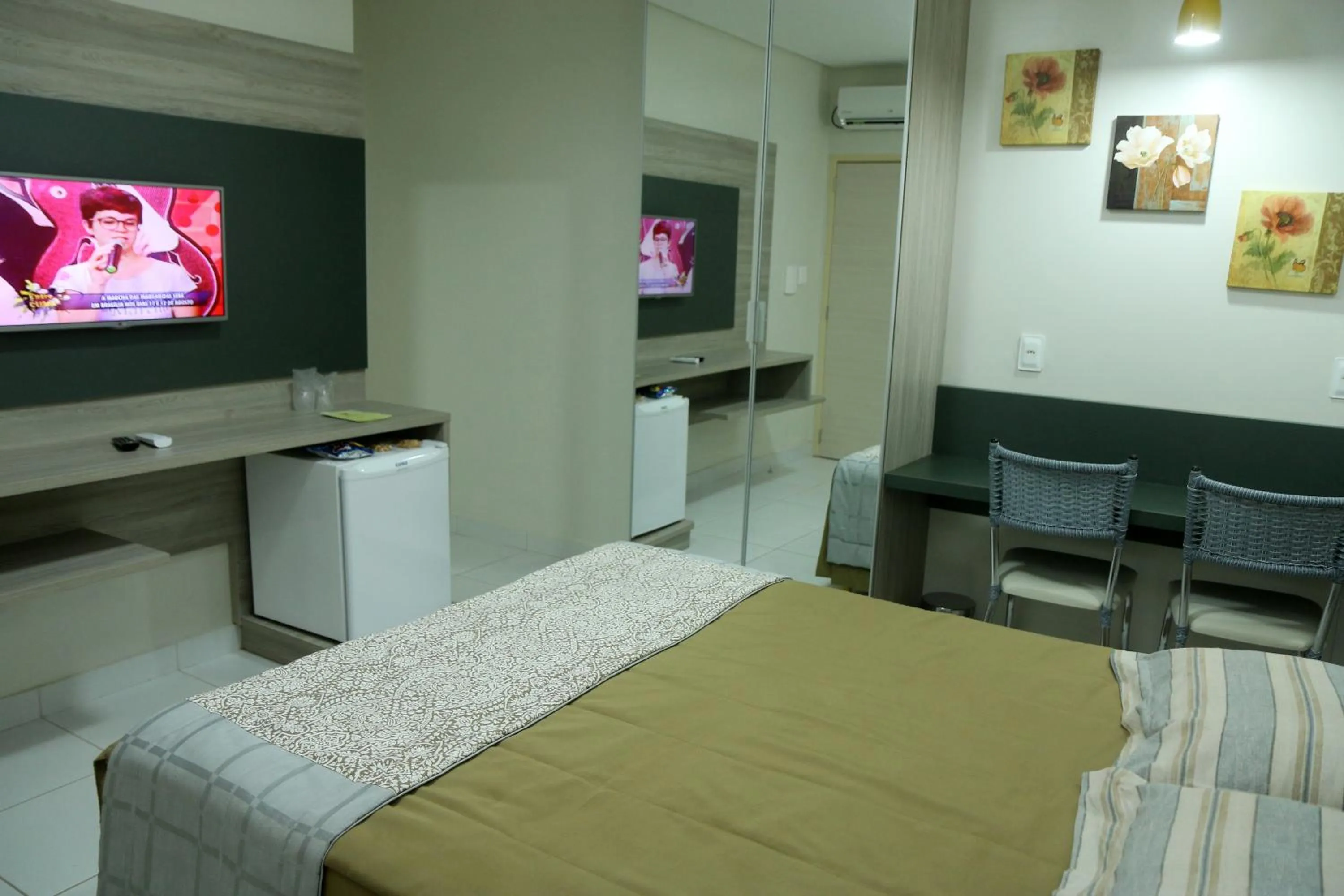 Bed in Vitoria Palace Hotel