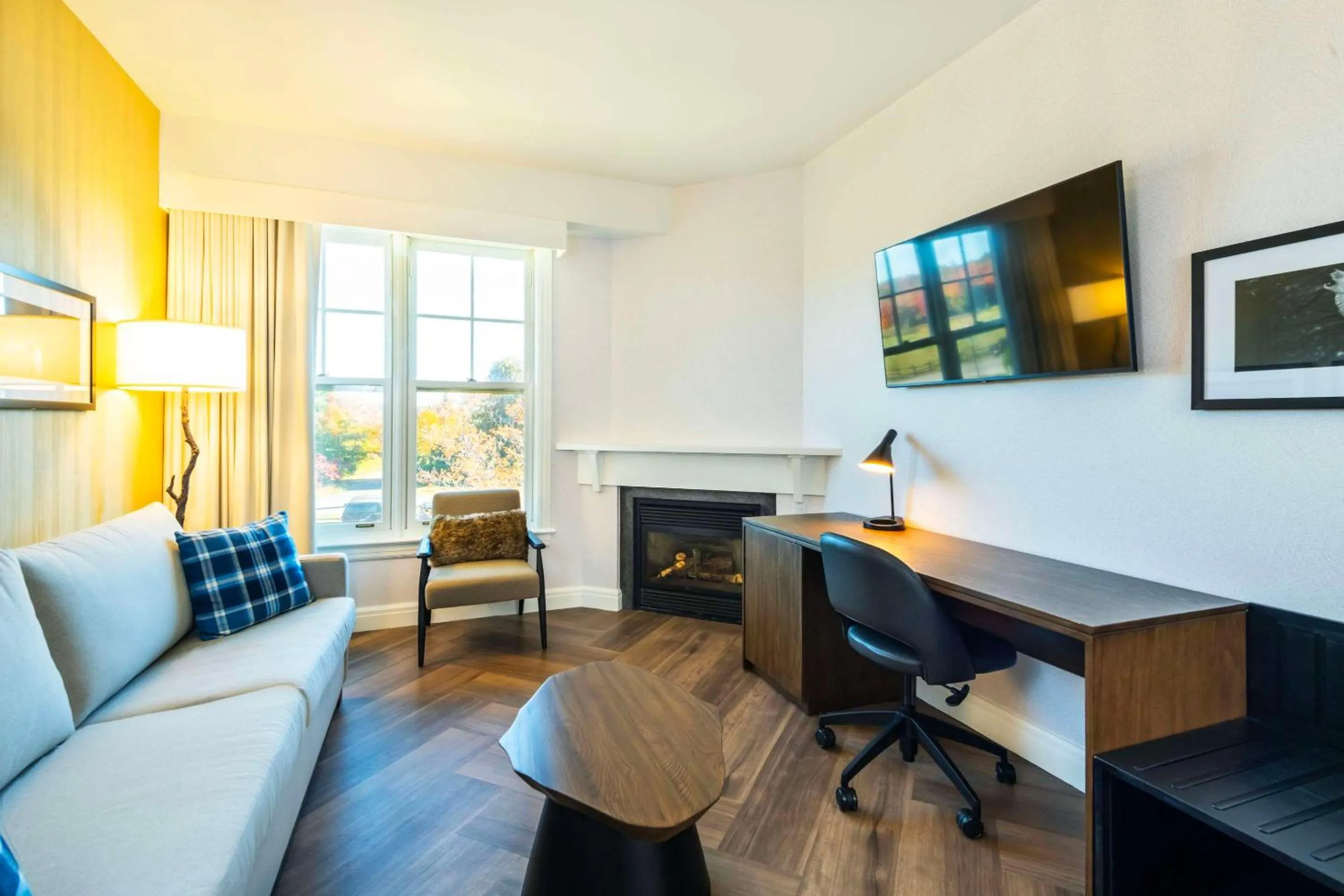Bedroom in Calabogie Peaks Hotel, Ascend Hotel Member