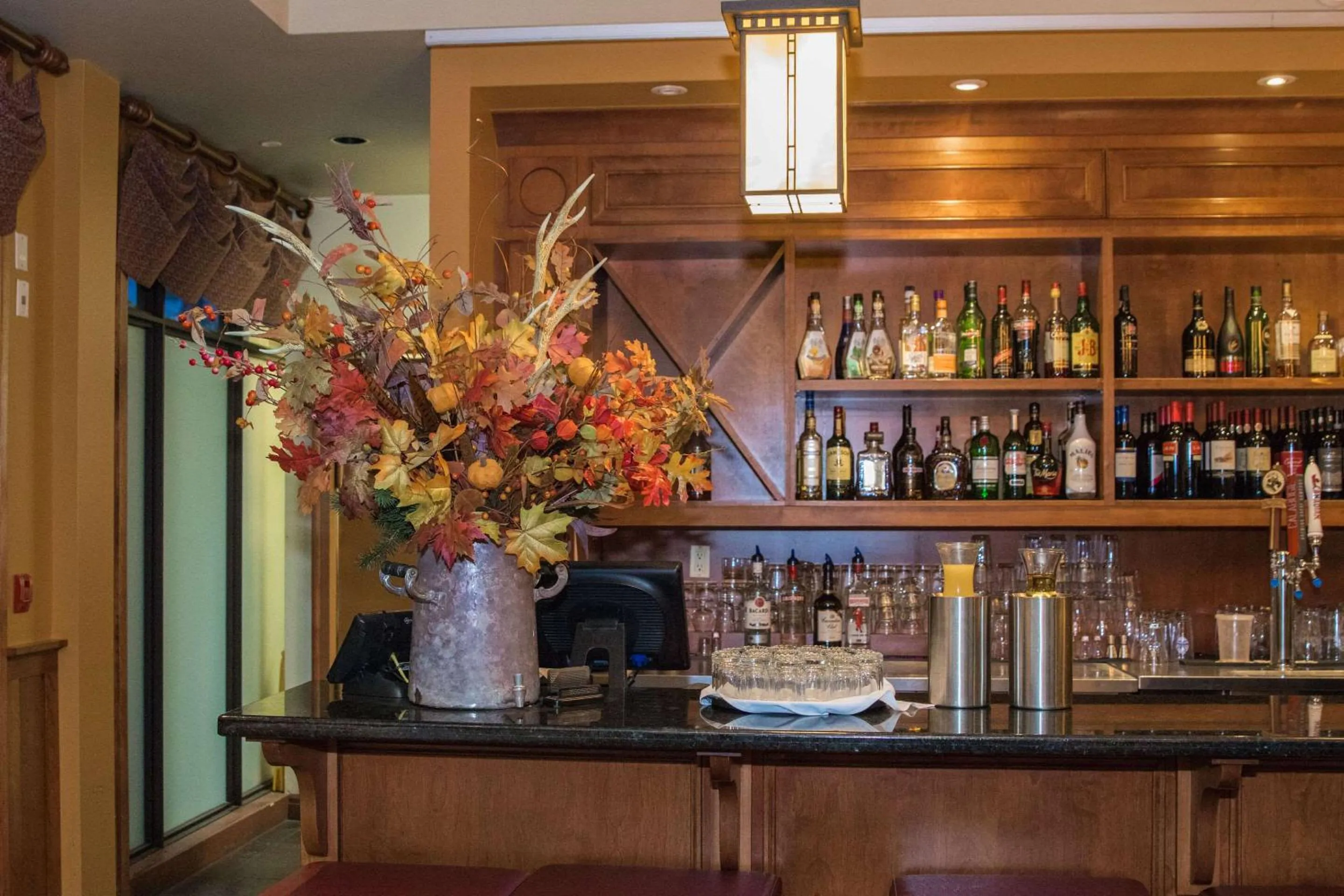 Restaurant/places to eat in Calabogie Peaks Hotel, Ascend Hotel Member