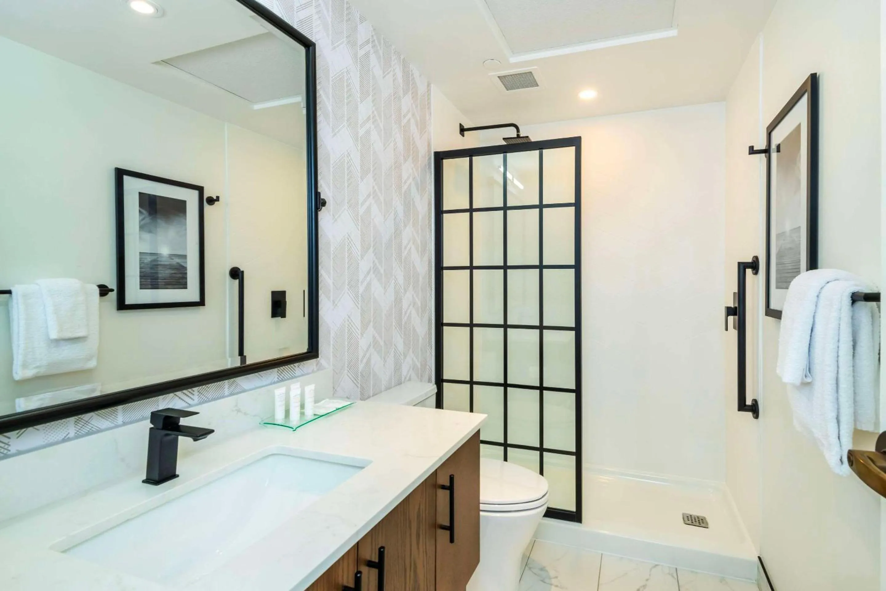 Bedroom in Calabogie Peaks Hotel, Ascend Hotel Member