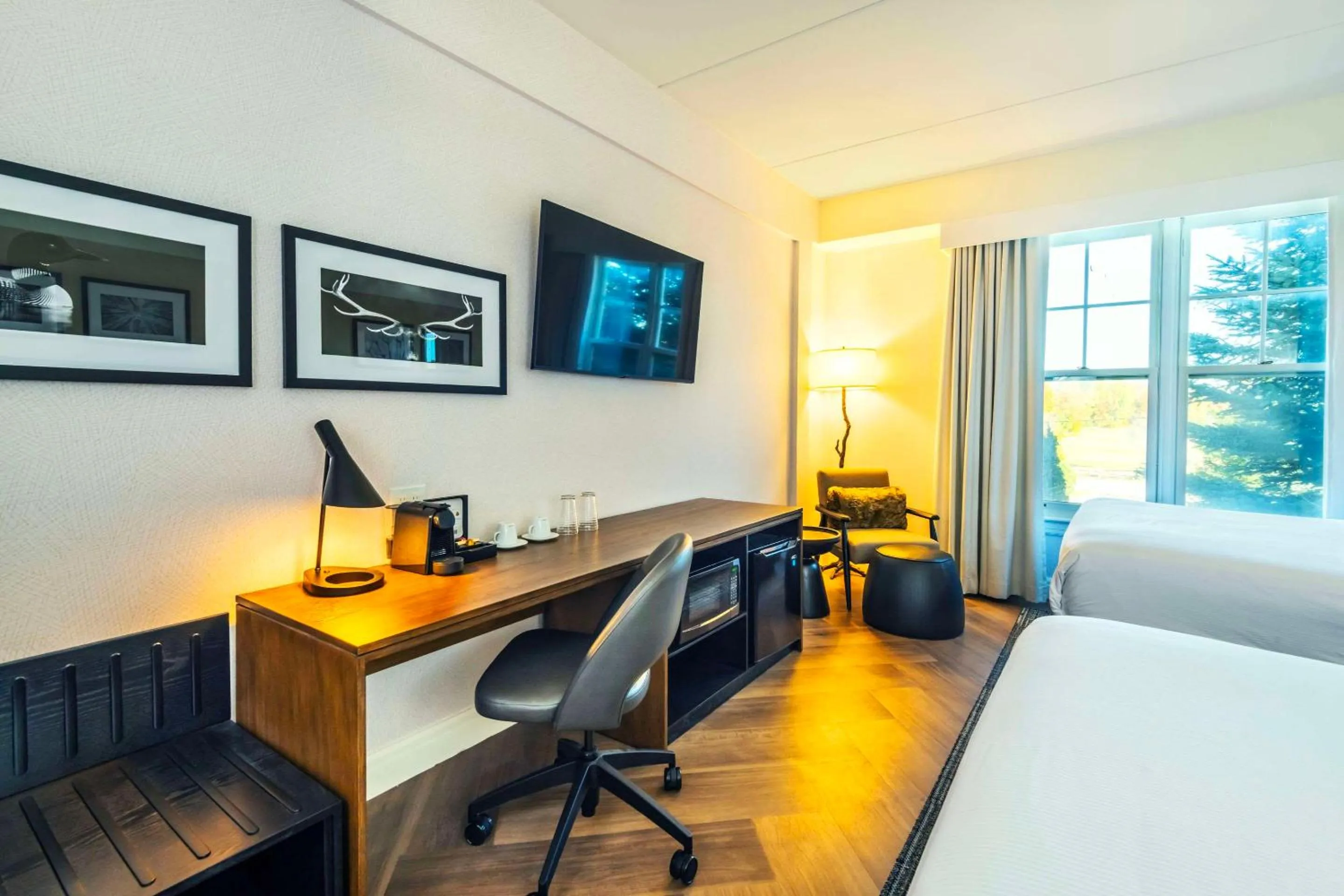 Bedroom, Bed in Calabogie Peaks Hotel, Ascend Hotel Member