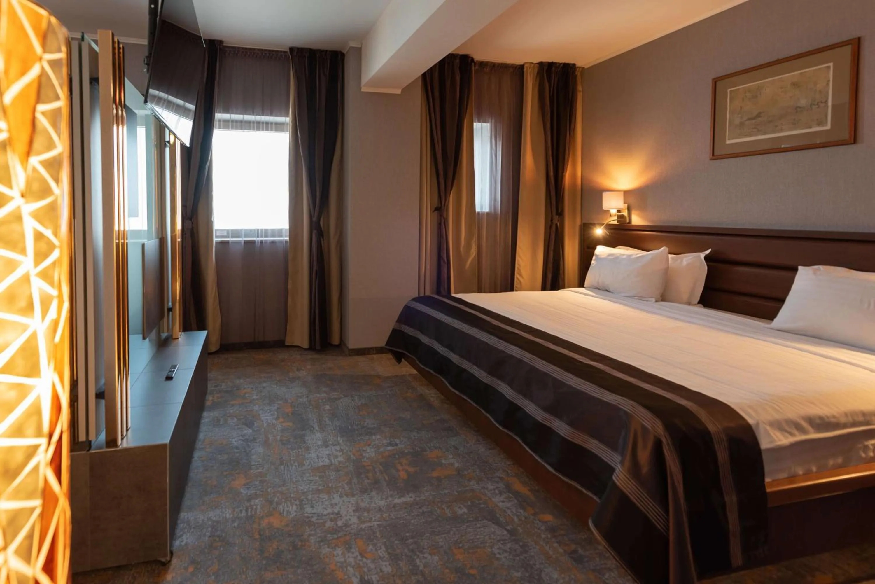 Photo of the whole room, Bed in Wyndham Cluj