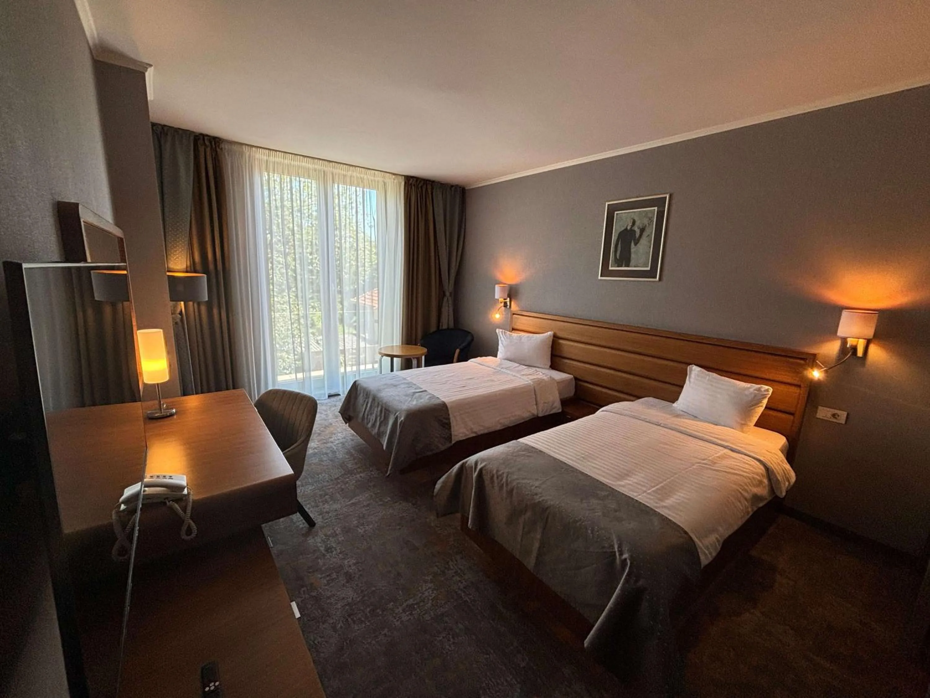 Photo of the whole room, Bed in Wyndham Cluj