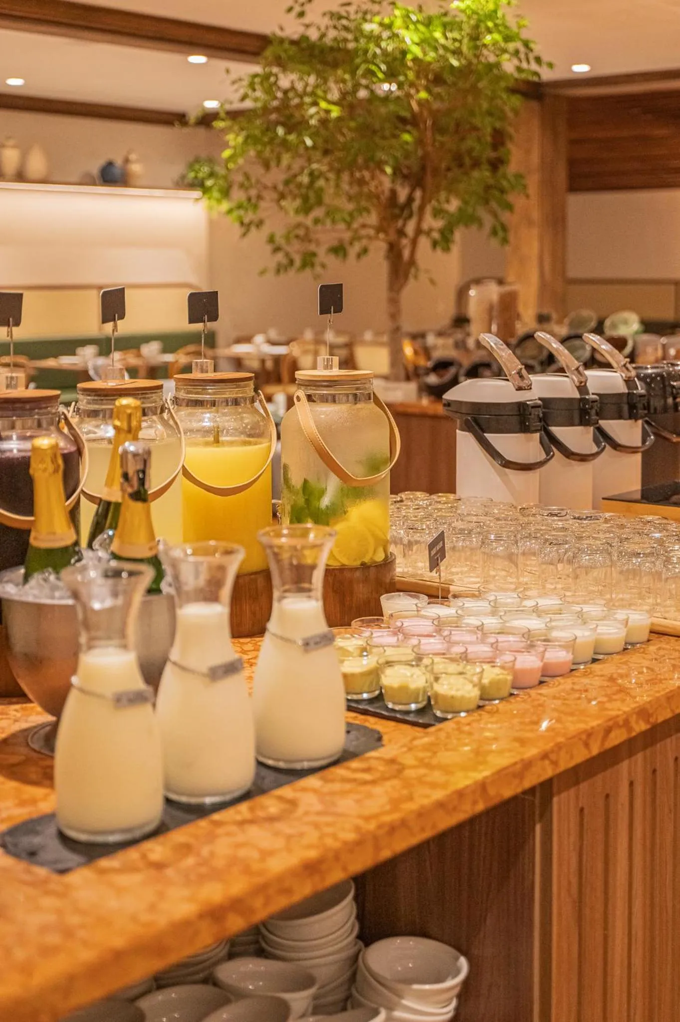 Restaurant/places to eat in Serrazul Hotel