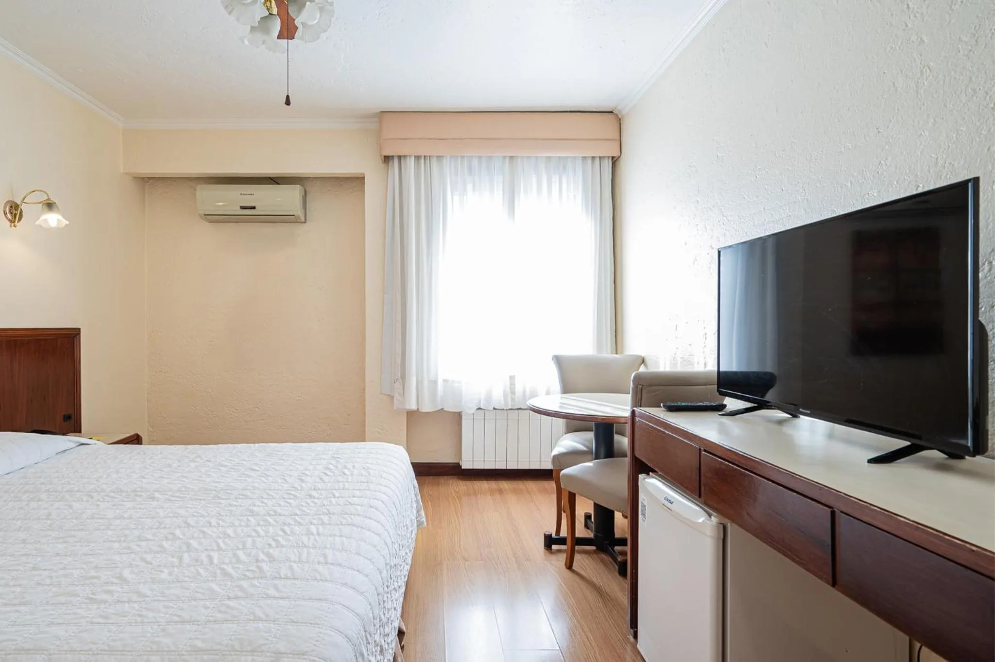 Bedroom, Bed in Serrazul Hotel