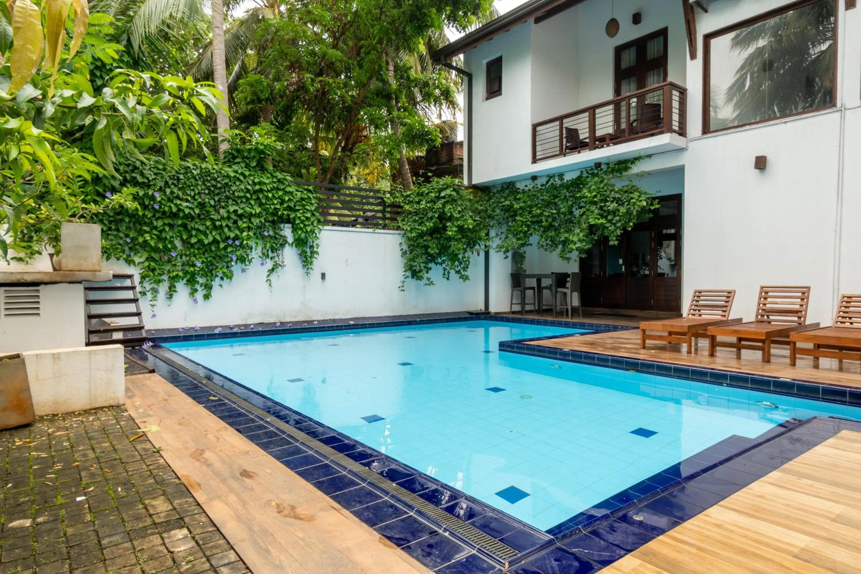 Pool view in Hotel Bella Vista