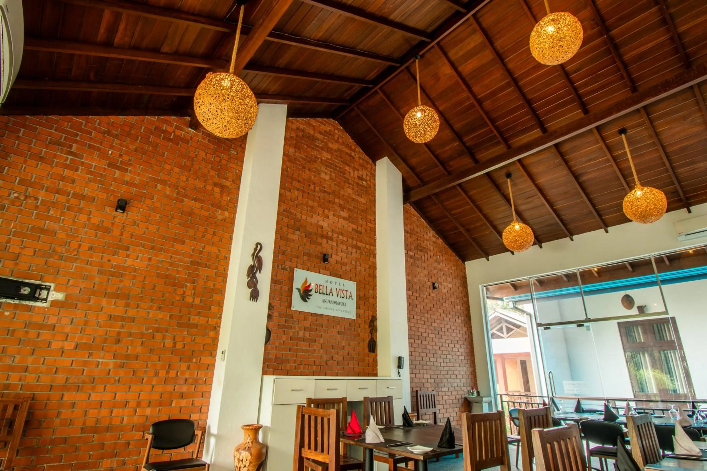 Restaurant/places to eat in Hotel Bella Vista