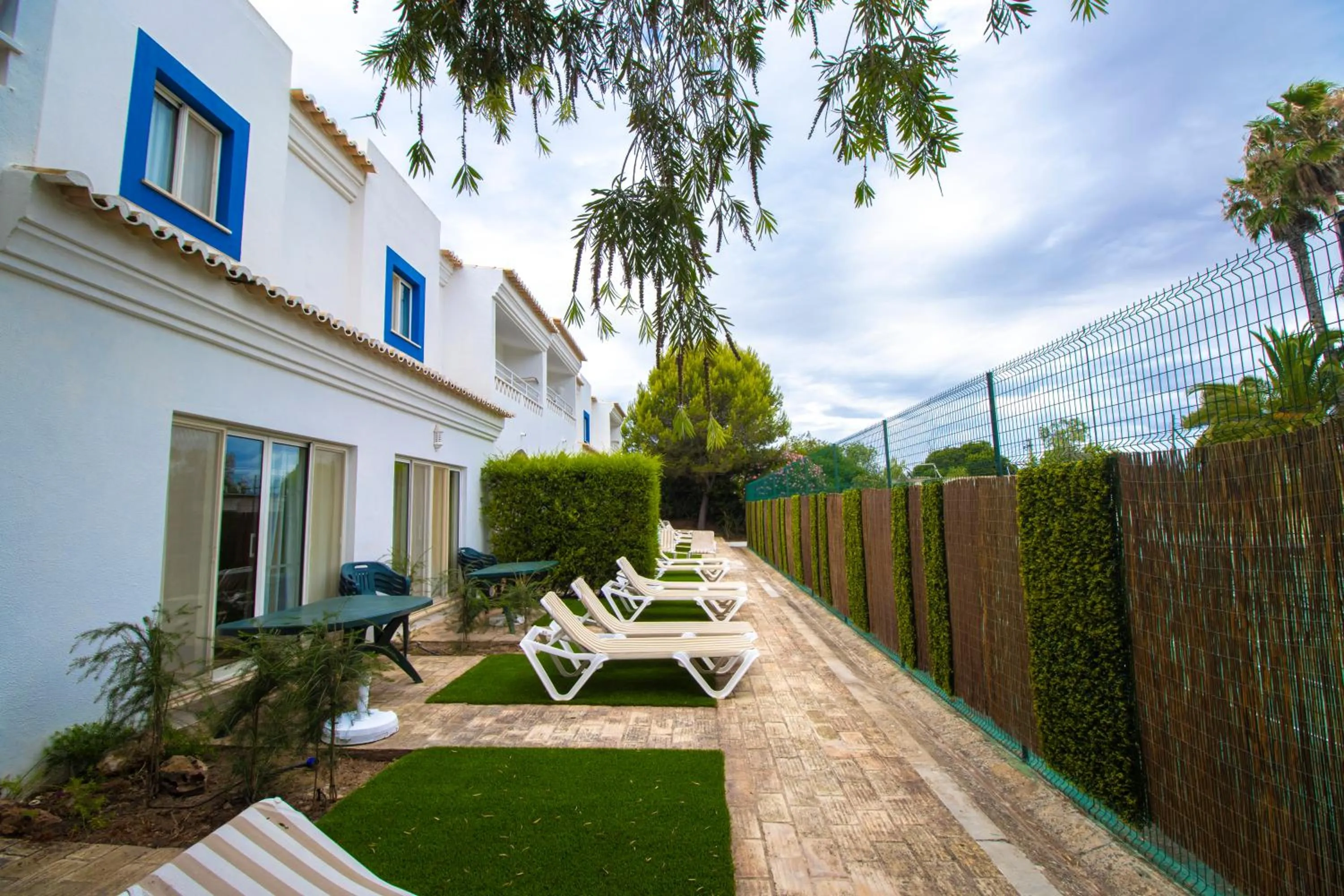 Street view in Pestana Palm Gardens