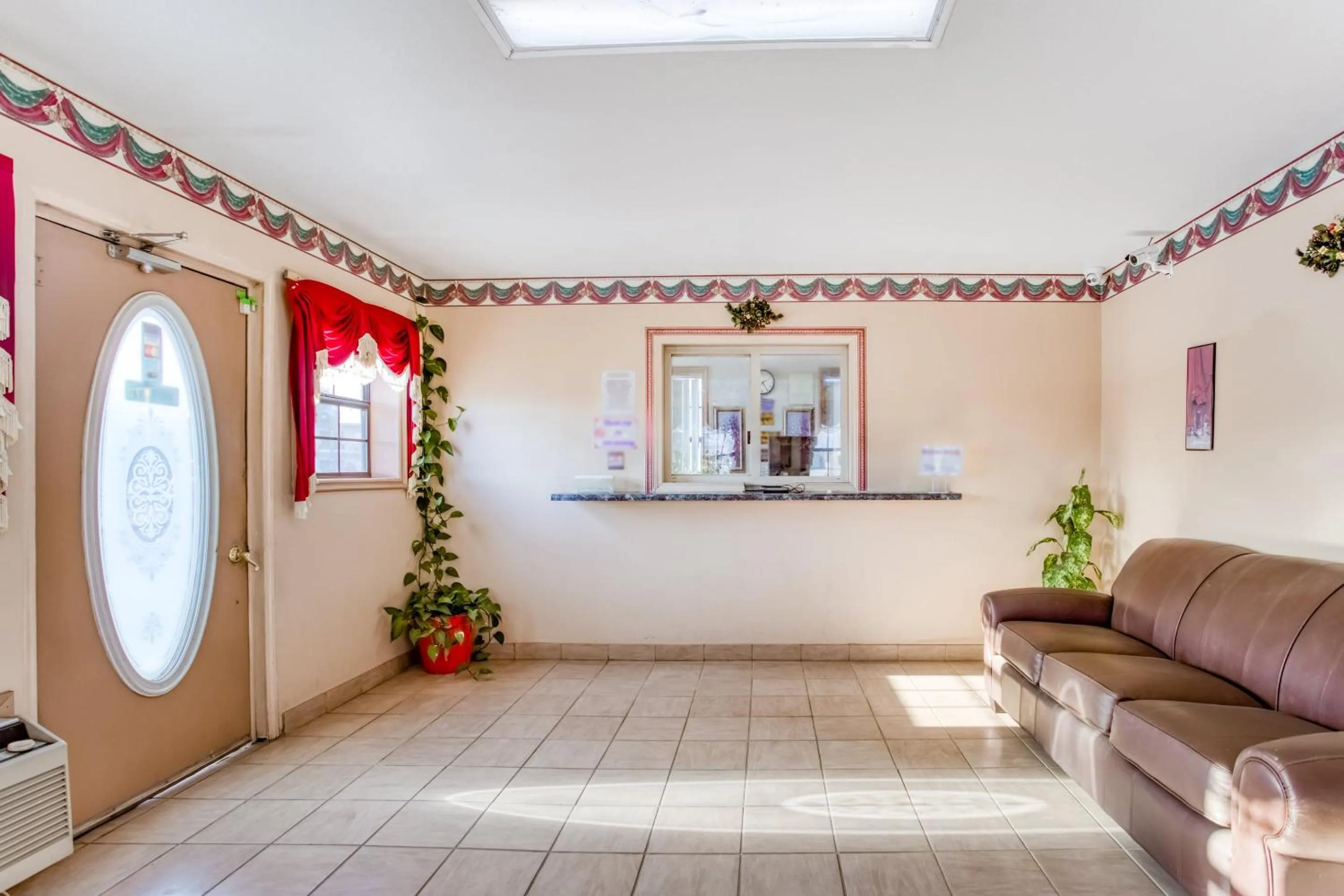 Lobby or reception in OYO Hotel Bald Knob near Searcy AR