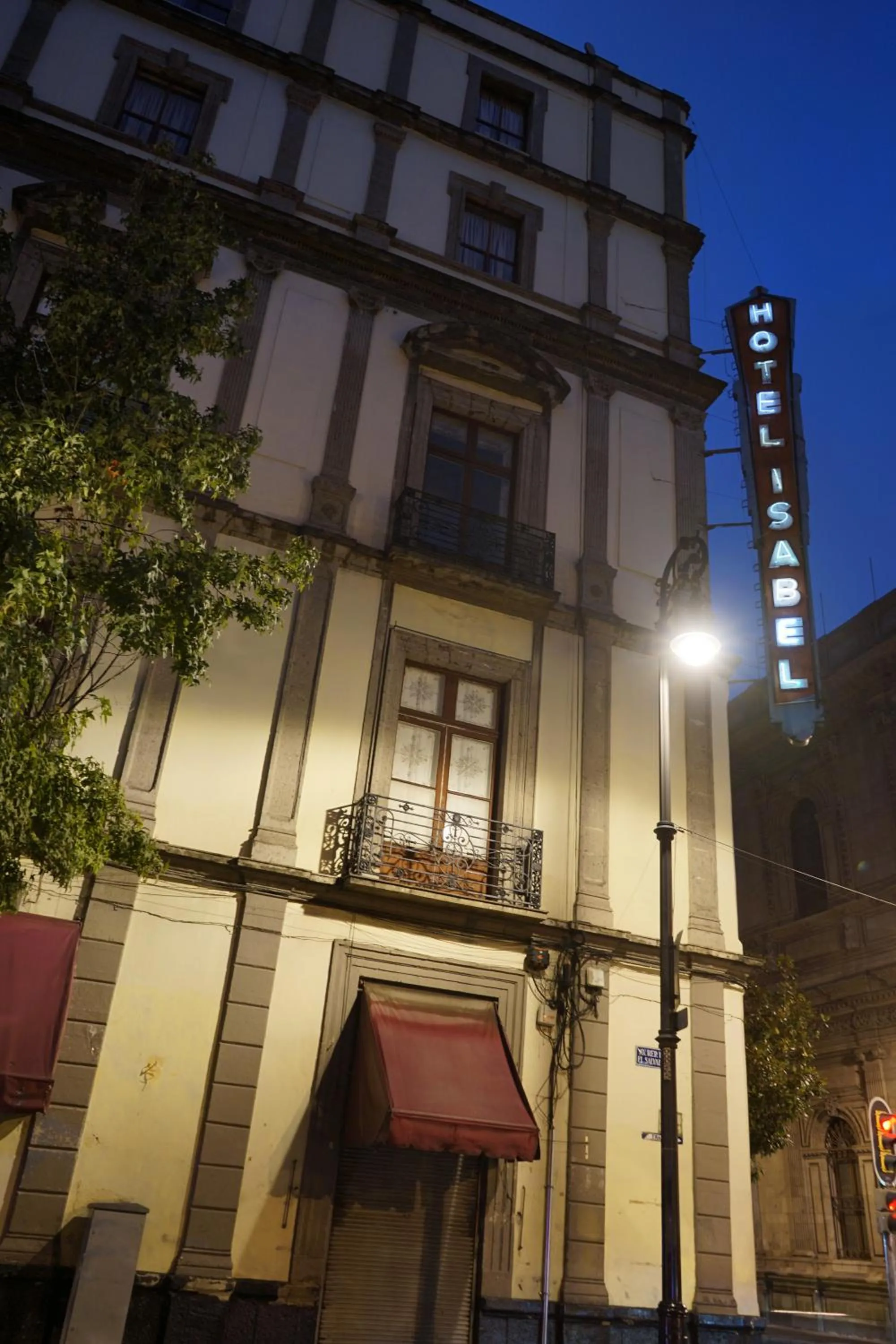 Facade/entrance in Hotel Isabel