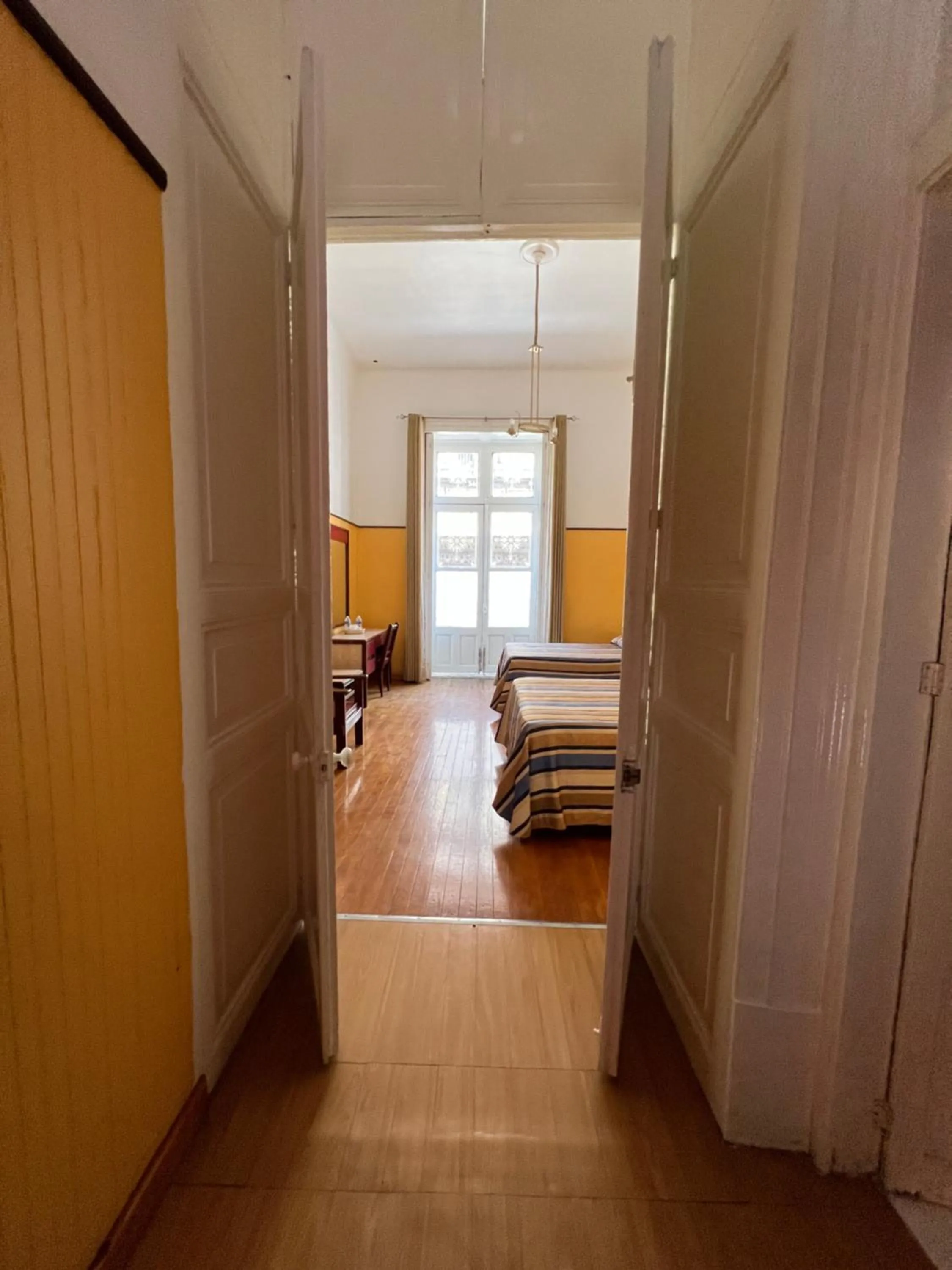 Balcony/Terrace, Bed in Hotel Isabel
